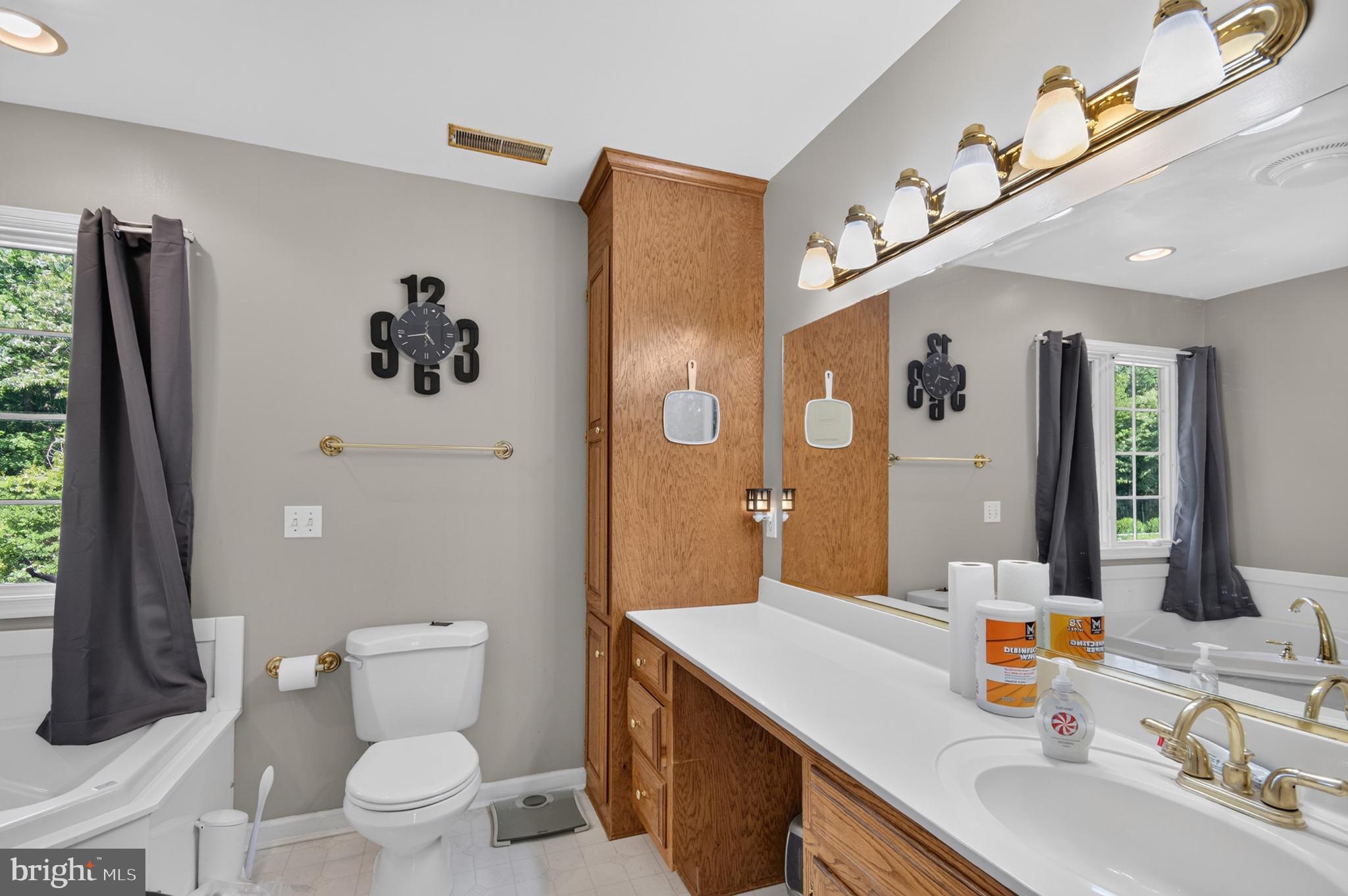 HUNTERS RIDGE - Residential