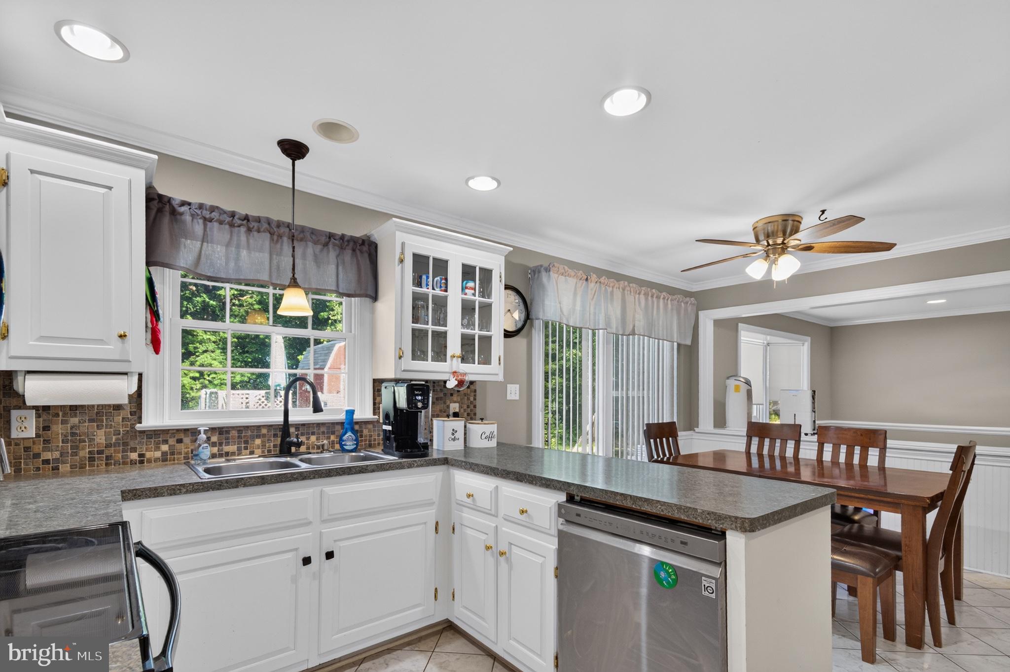 HUNTERS RIDGE - Residential