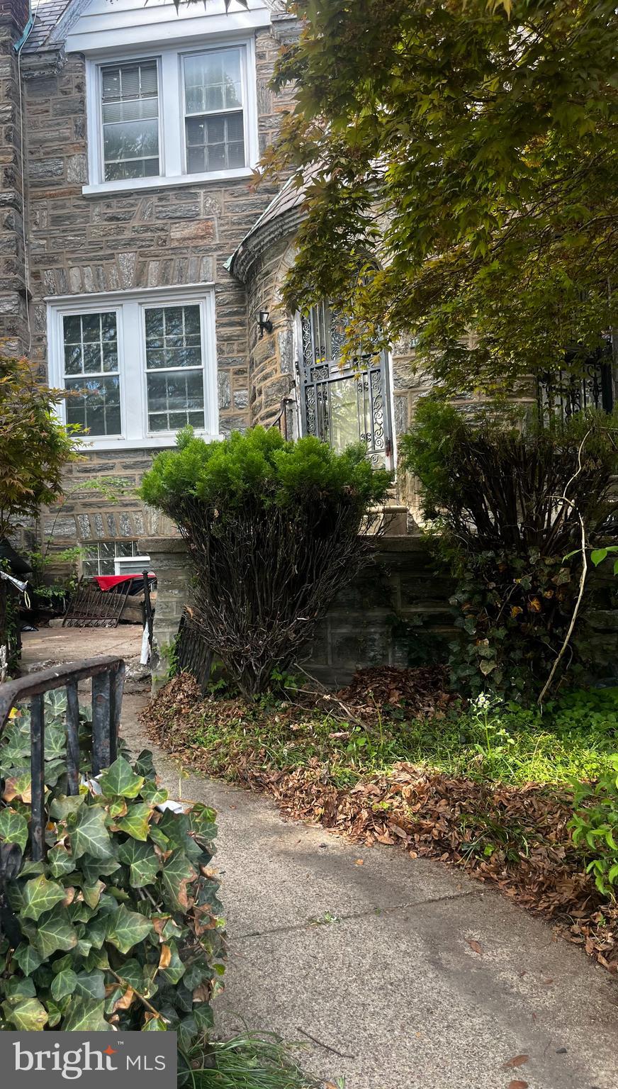 WEST OAK LANE - Residential