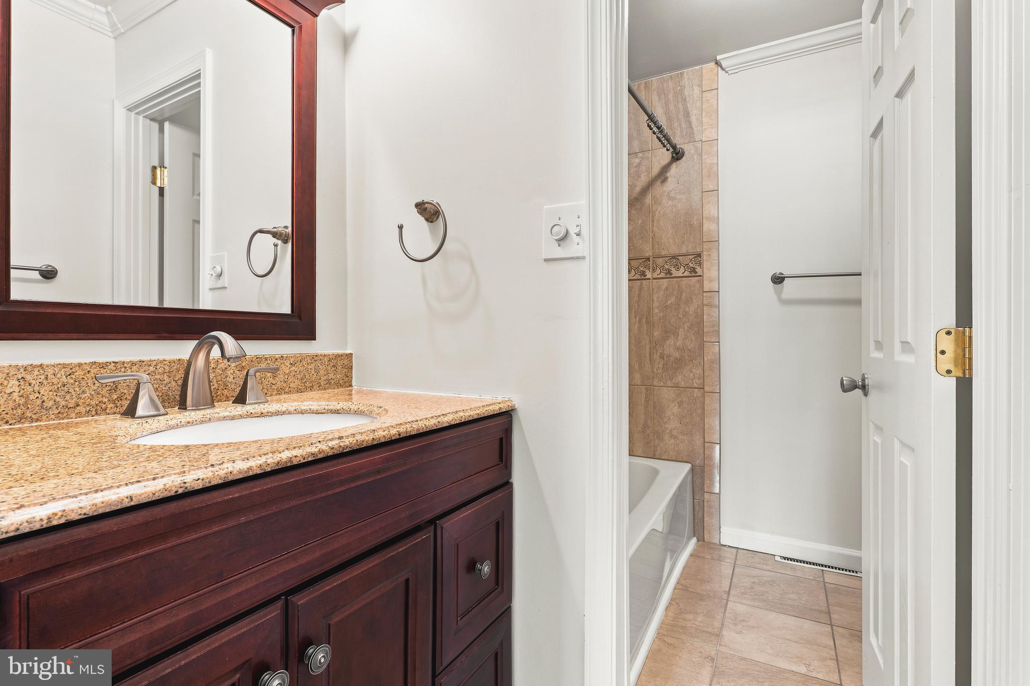 CARROLLWOOD MANOR - Residential