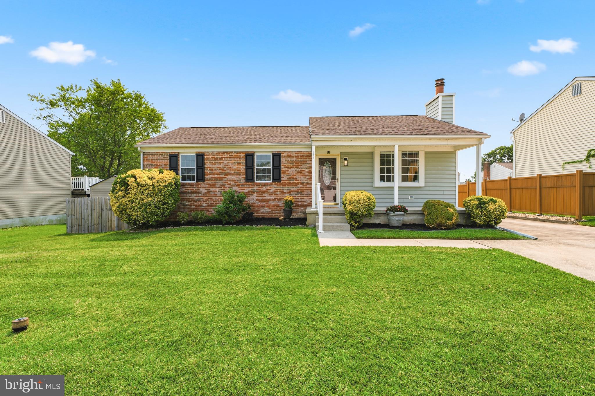 CARROLLWOOD MANOR - Residential