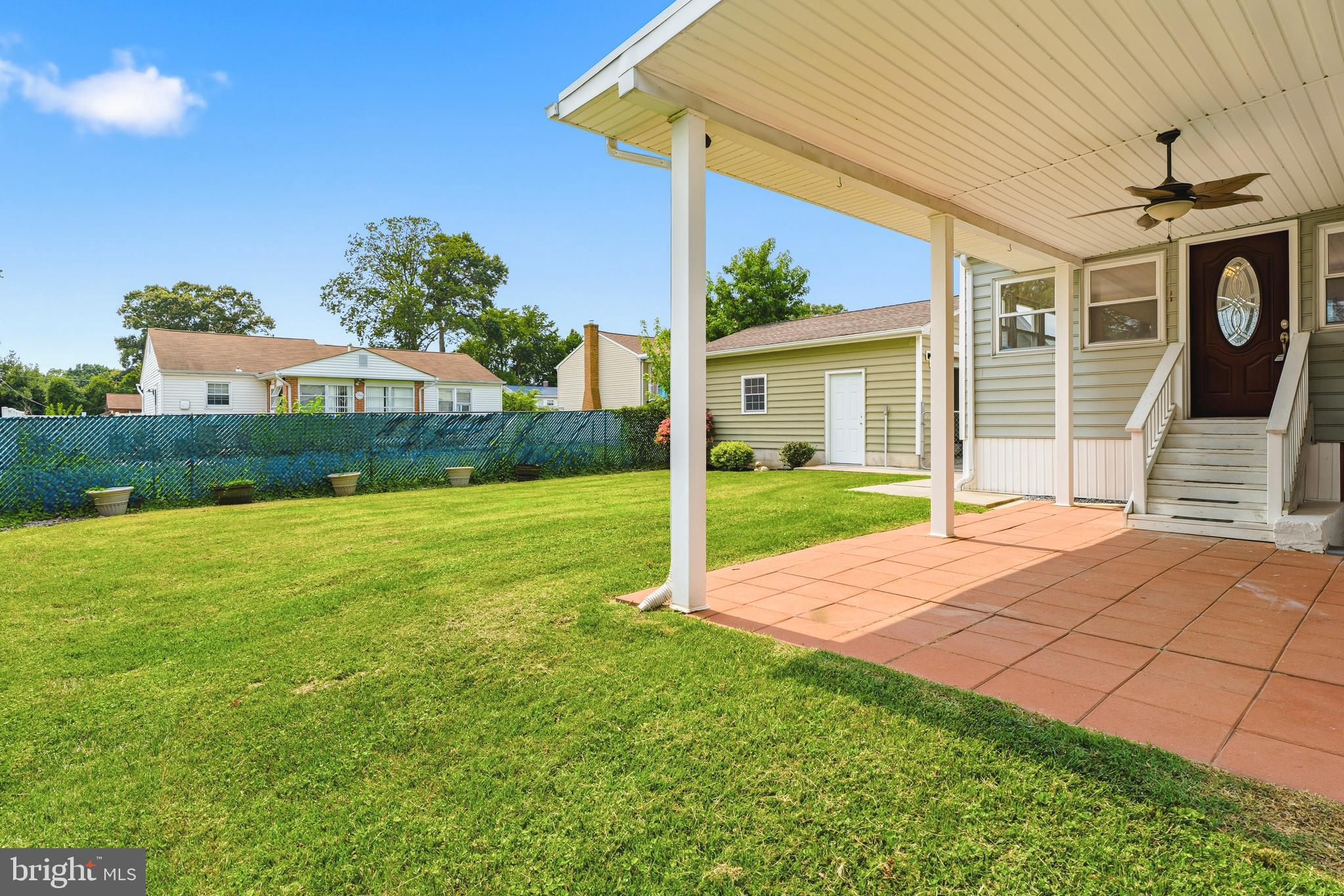 CARROLLWOOD MANOR - Residential