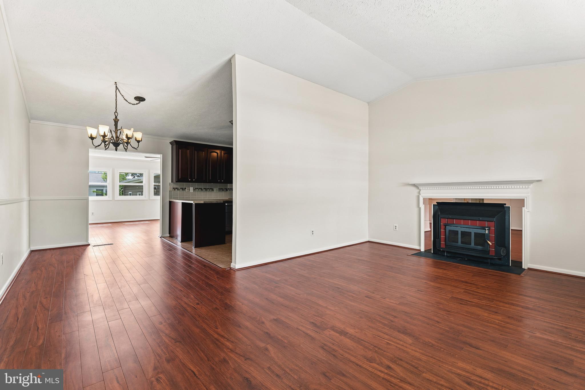 CARROLLWOOD MANOR - Residential
