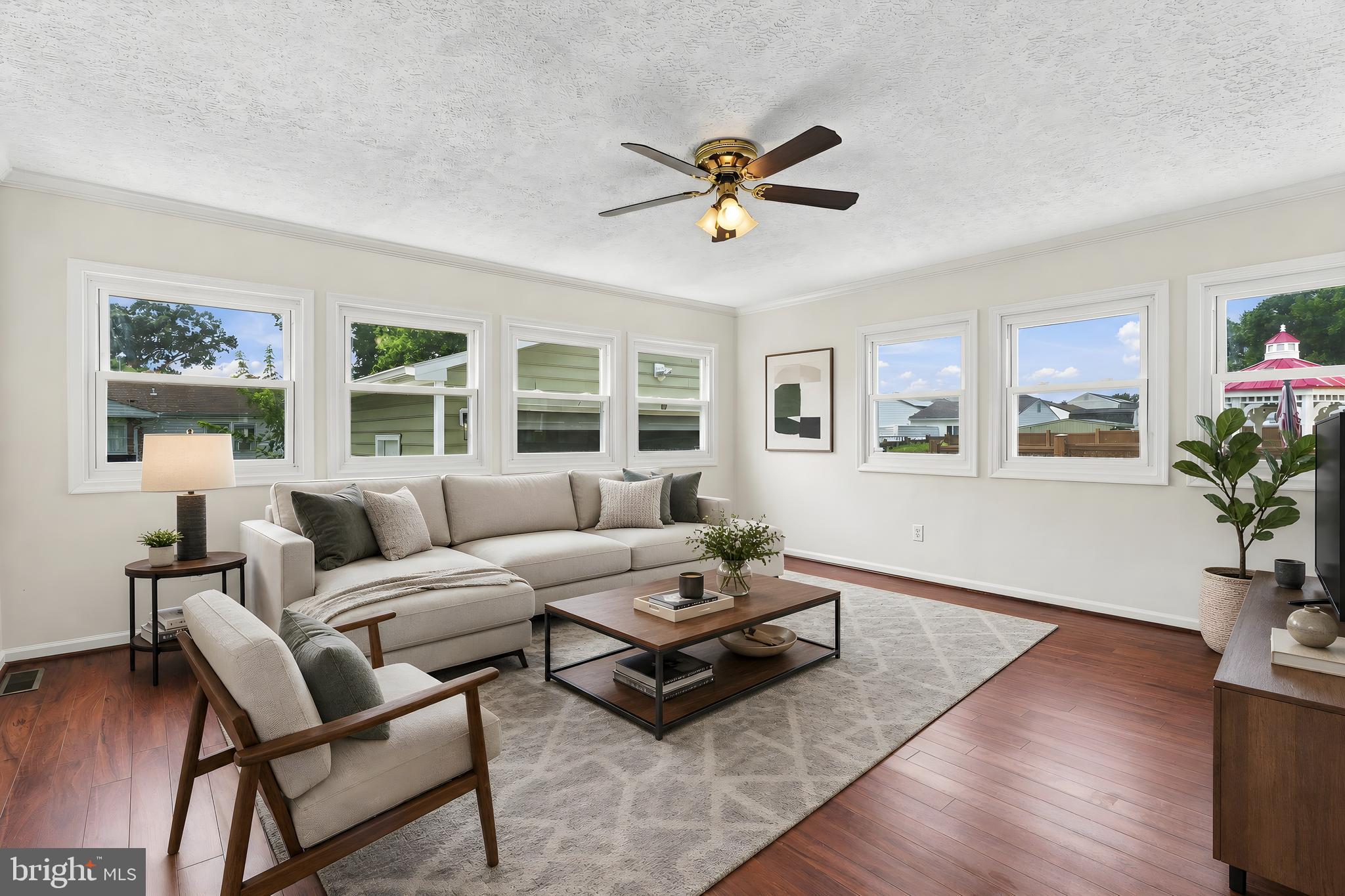 CARROLLWOOD MANOR - Residential