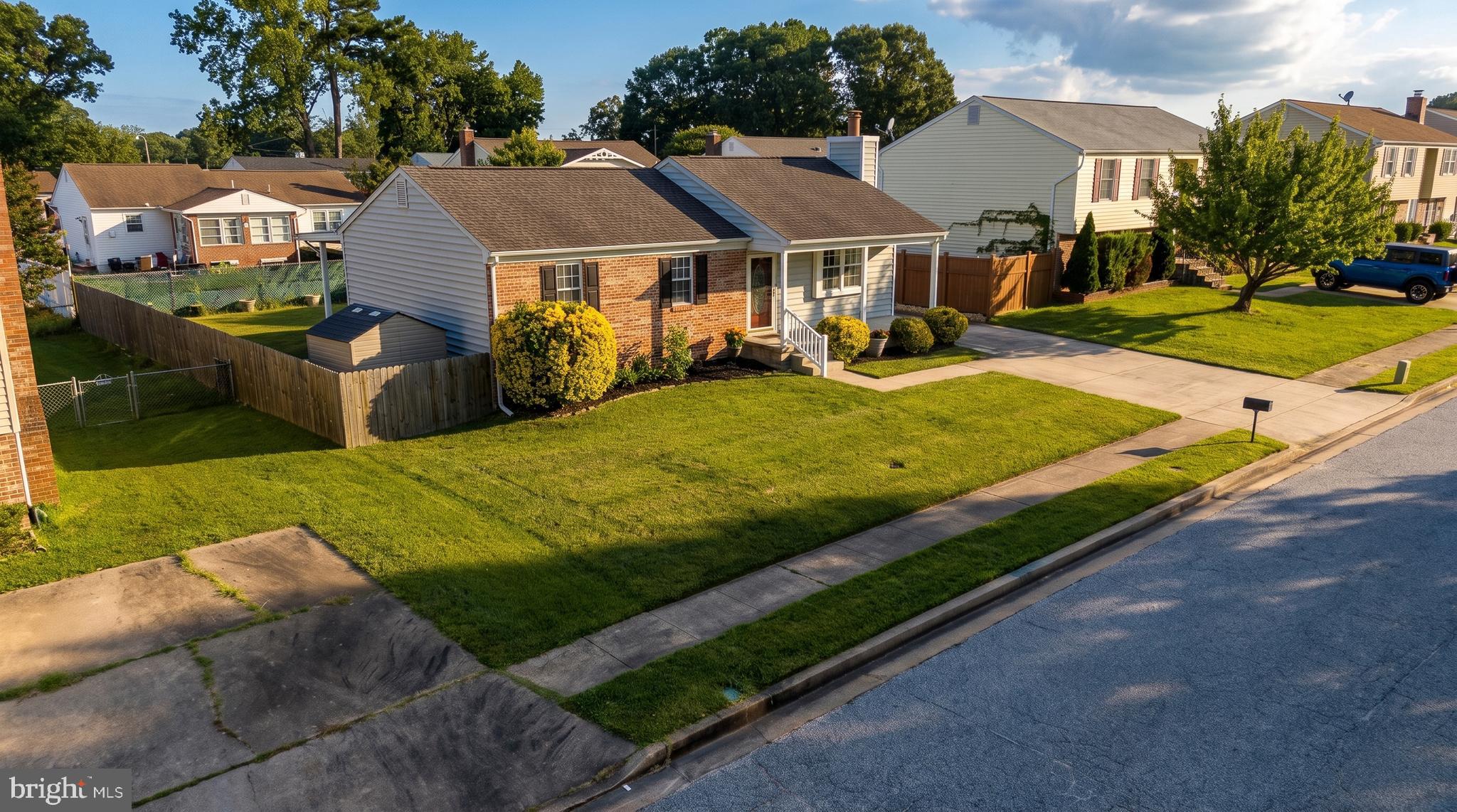 CARROLLWOOD MANOR - Residential