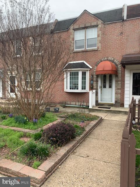 ROXBOROUGH - Residential