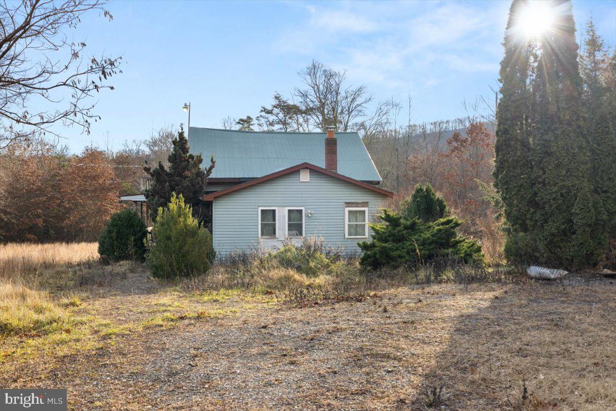 LAKE FERNDALE - Residential