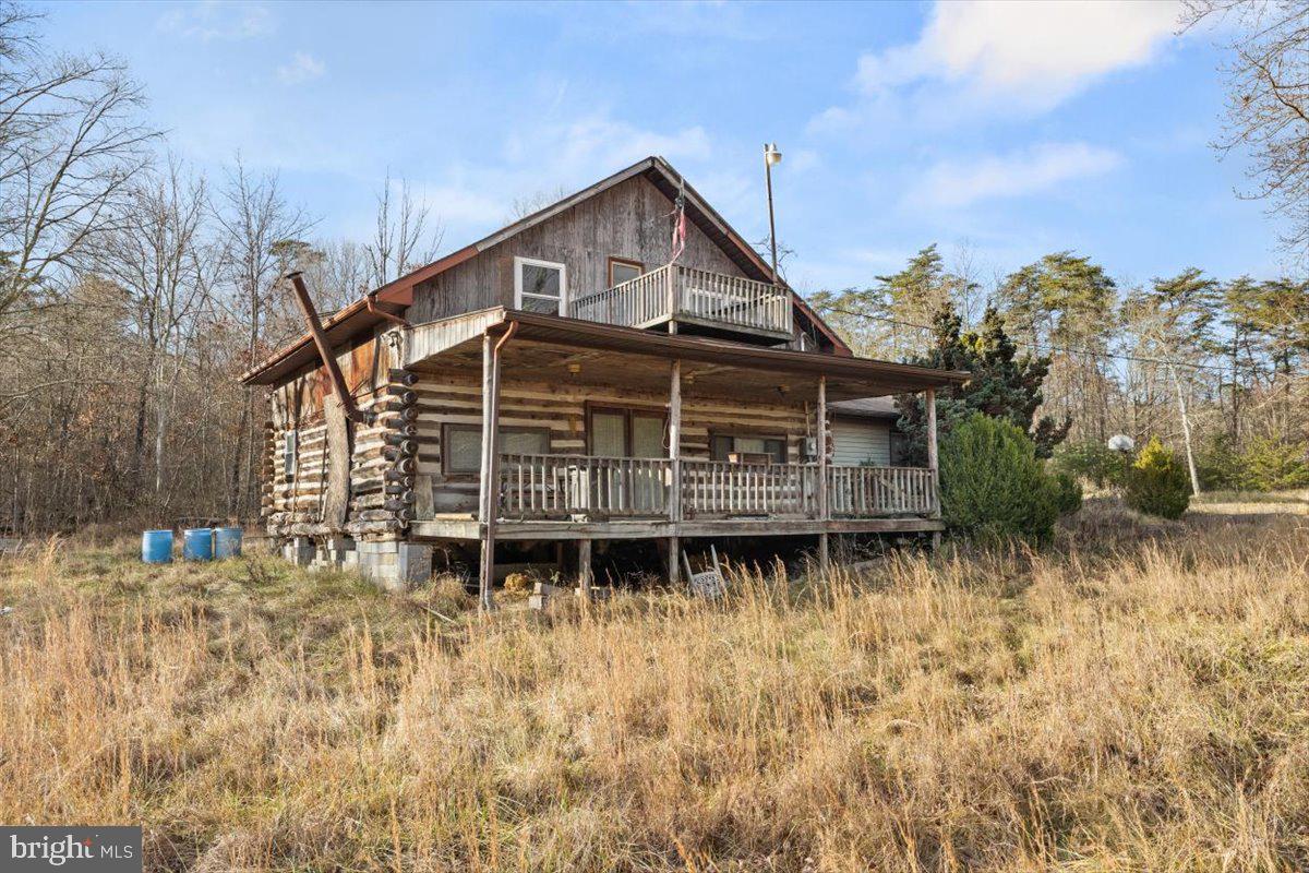 LAKE FERNDALE - Residential