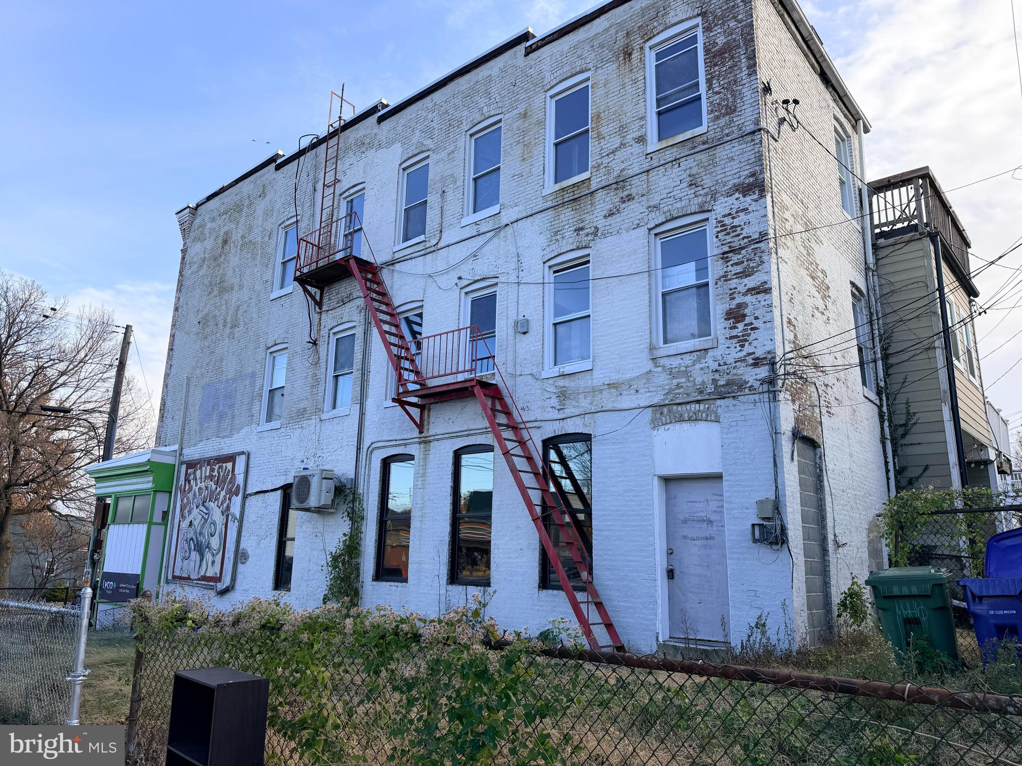 HAMPDEN HISTORIC DISTRICT - Residential Income