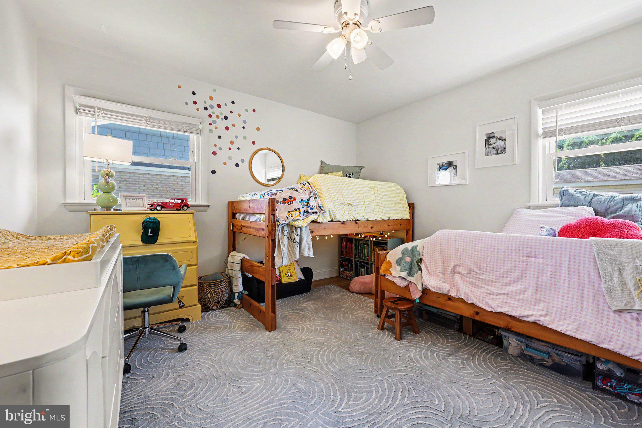 COUNTRY CLUB PARK - Residential