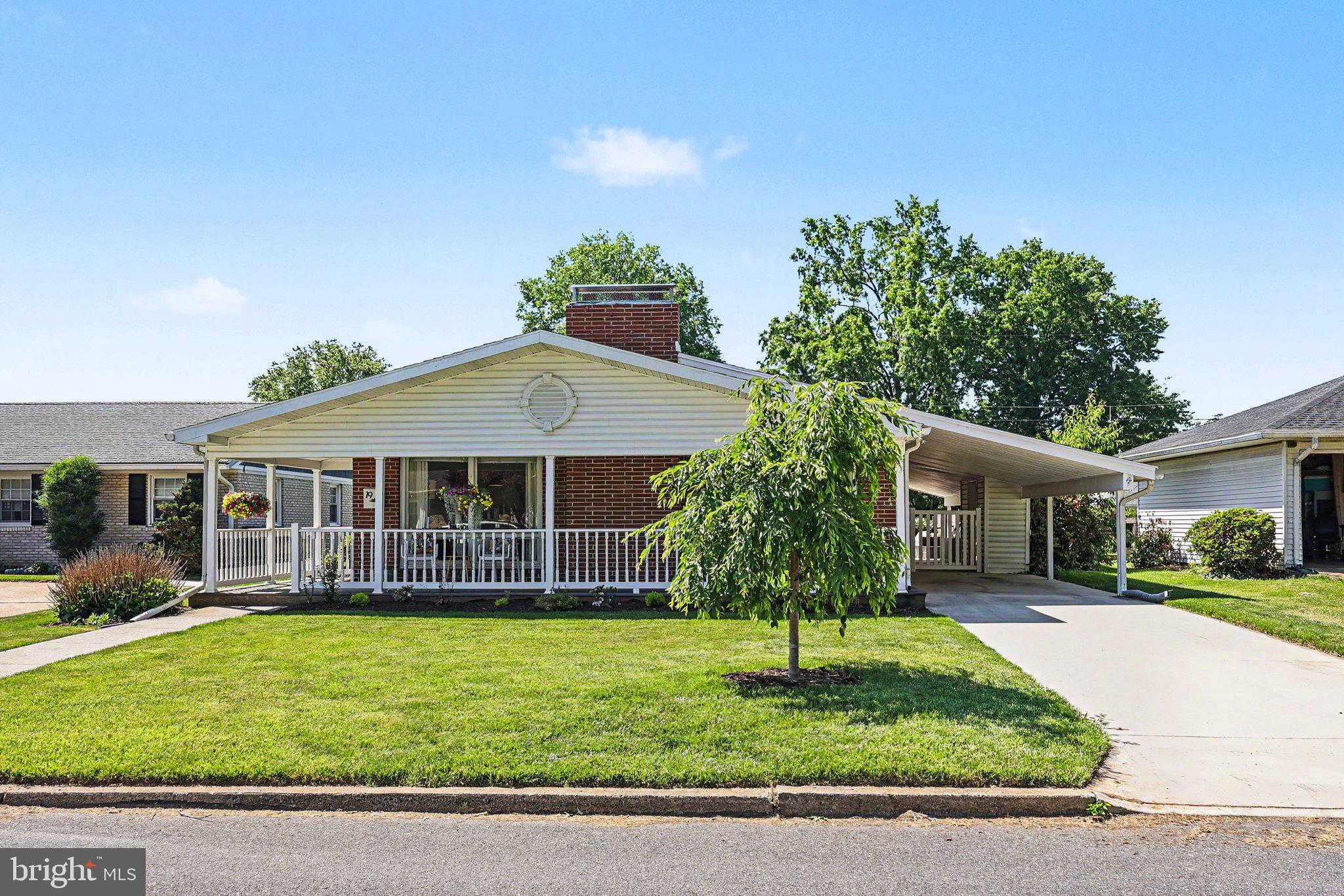 COUNTRY CLUB PARK - Residential