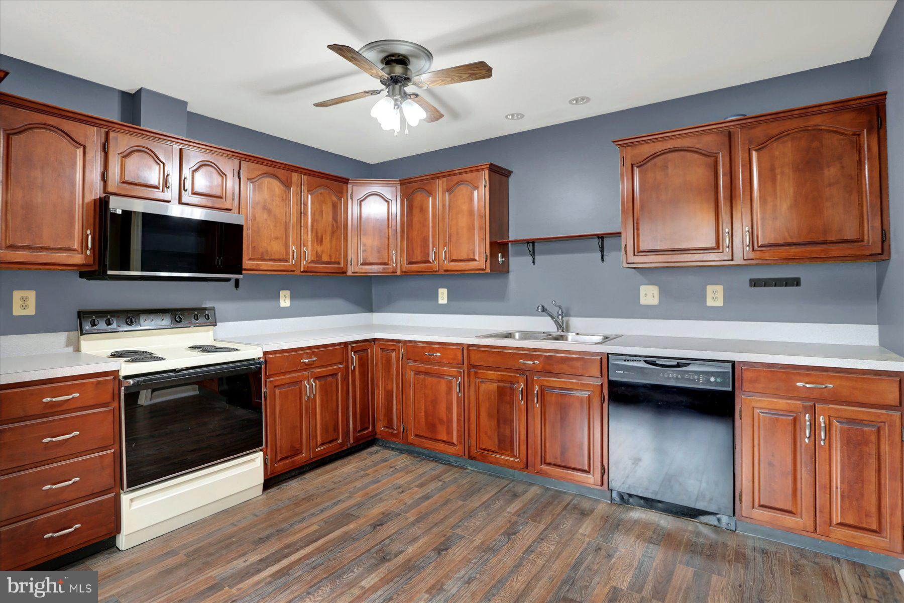 SOUTHPOINT OF HERSHEY - Residential