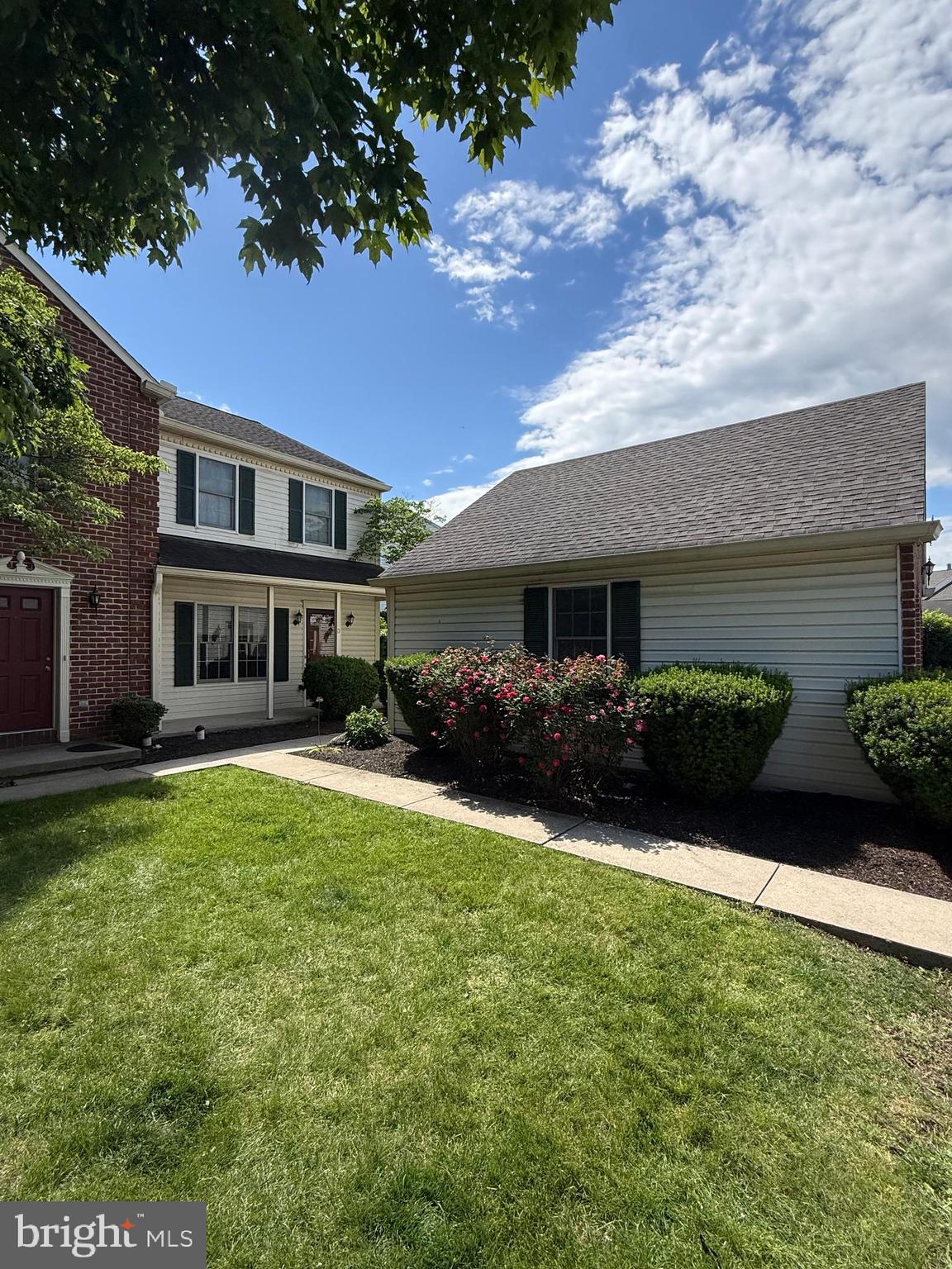 This two-bedroom, 2.5-bath end-unit townhome in the highly desirable Southpoint community is ready for its new owner. The open-concept floor plan is ideal for entertaining, featuring a spacious kitchen with abundant counter space, natural light, and a welcoming family room with a cozy wood-burning fireplace.
Upstairs, you’ll find two generously sized bedrooms, including a primary suite with a private bath and a second bedroom with access to a shared full bath. A detached one-car garage provides convenient off-street parking and additional storage.
Ideally located near Hershey Medical Center, major highways, shopping, dining, and local parks, this home offers the perfect blend of comfort and convenience. Schedule your private showing today!