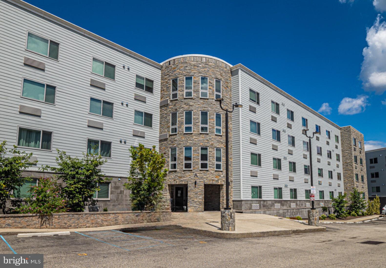 ROXBOROUGH - Residential Lease