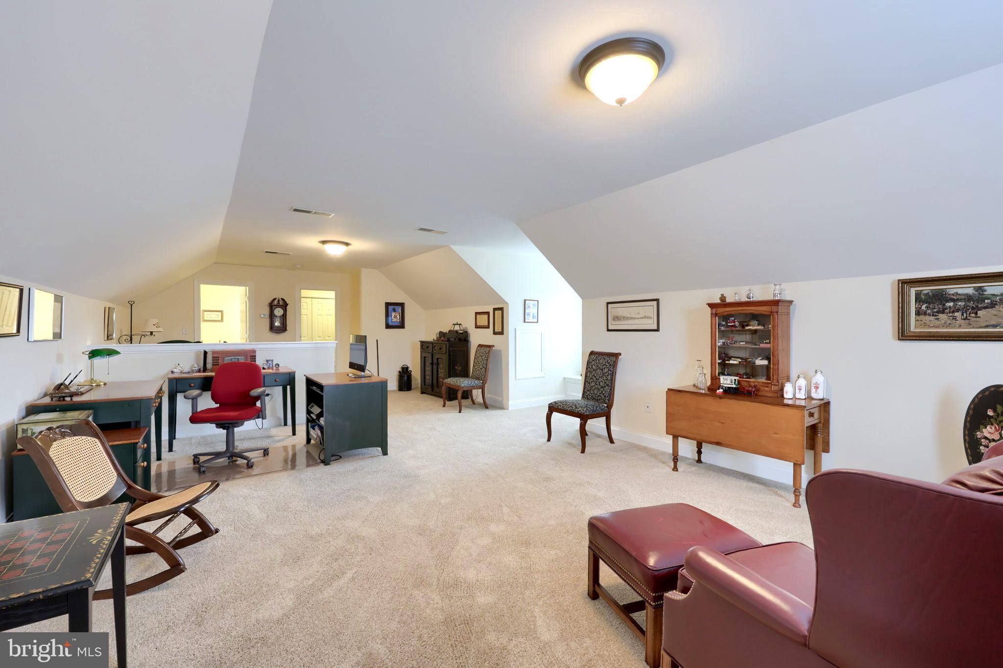 STONE HILL - Residential