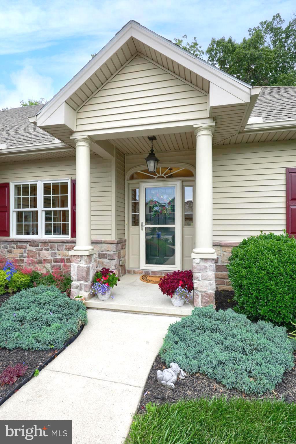 STONE HILL - Residential