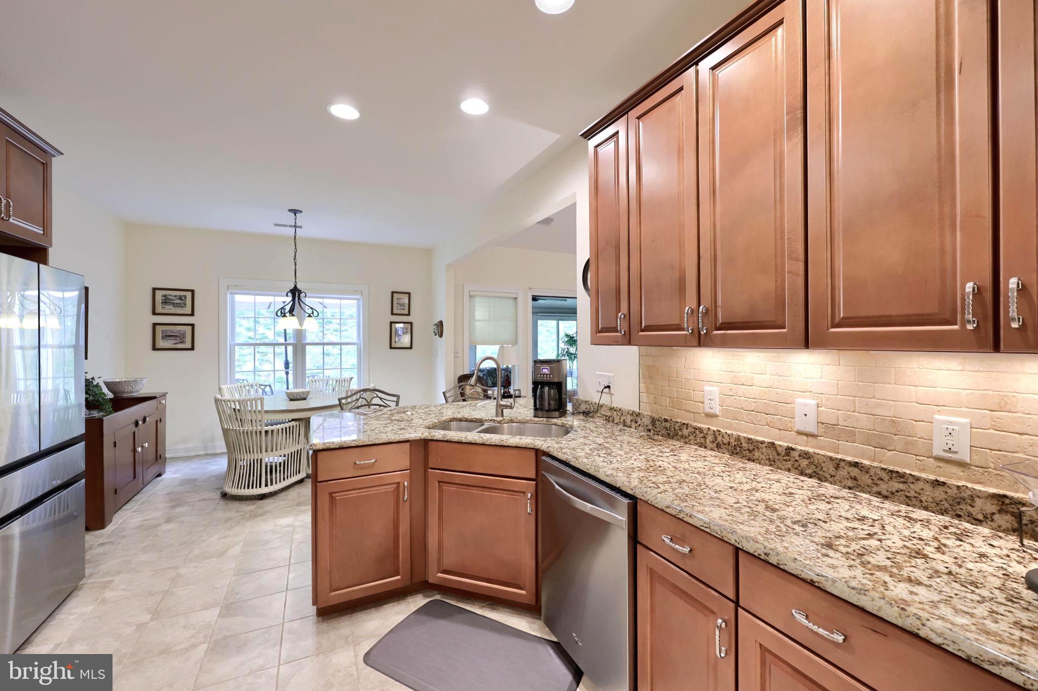 STONE HILL - Residential