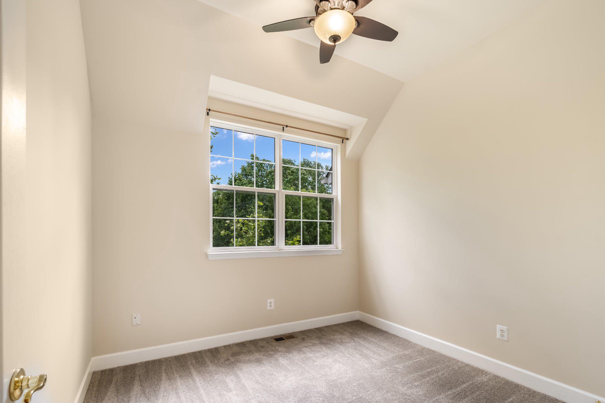 BUCKINGHAM STATION - Residential