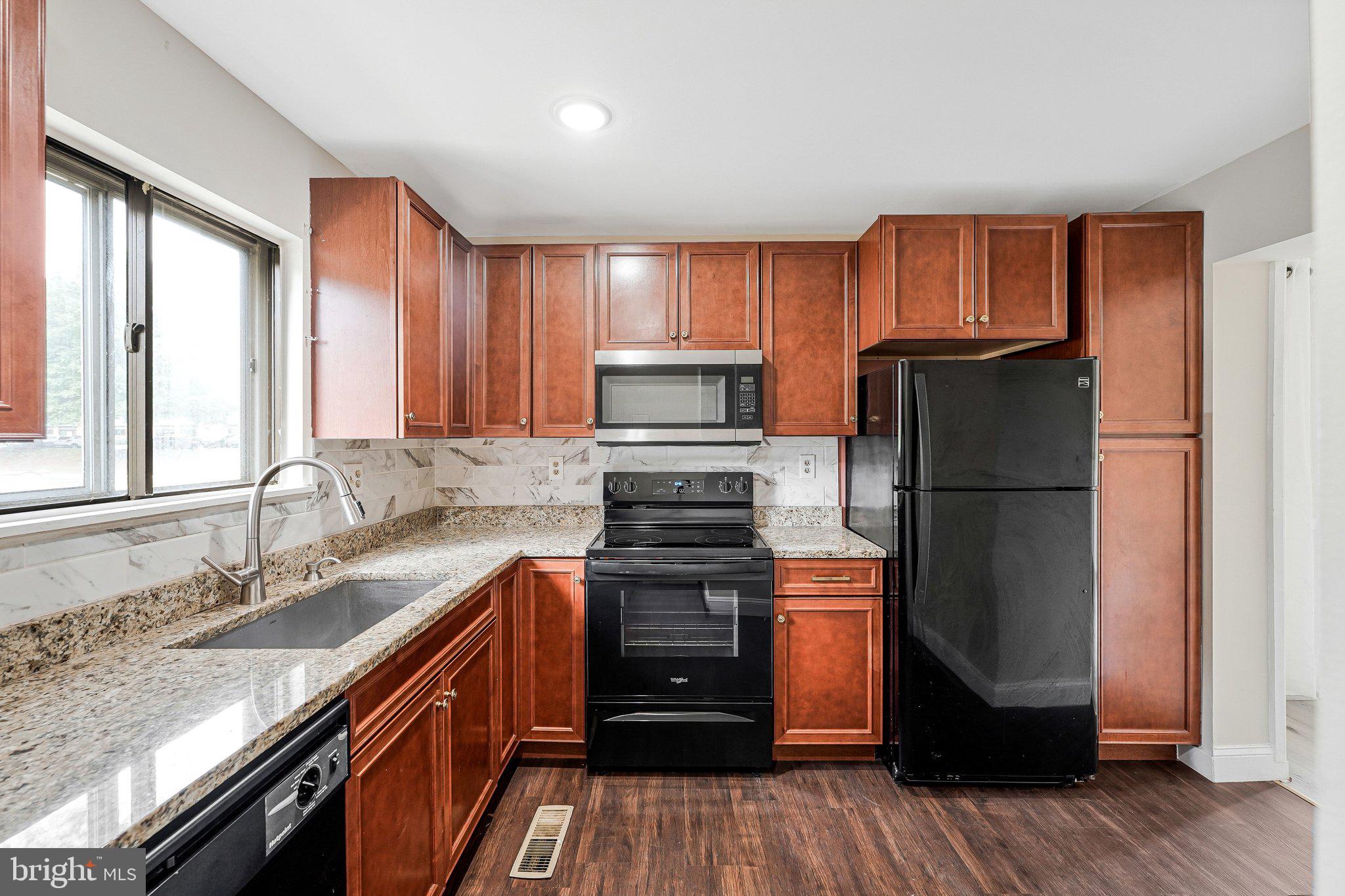 NEWPORT ESTATES - Residential