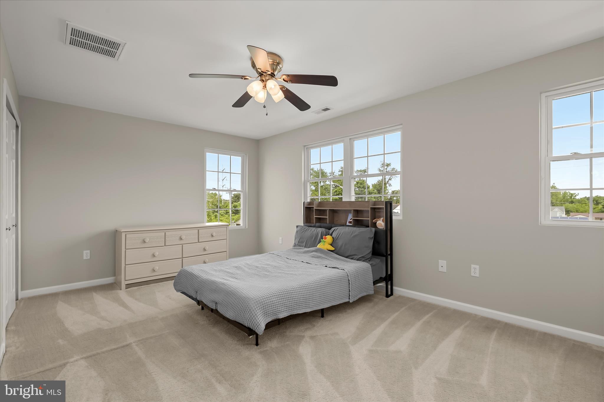 GRAYS PARK - Residential