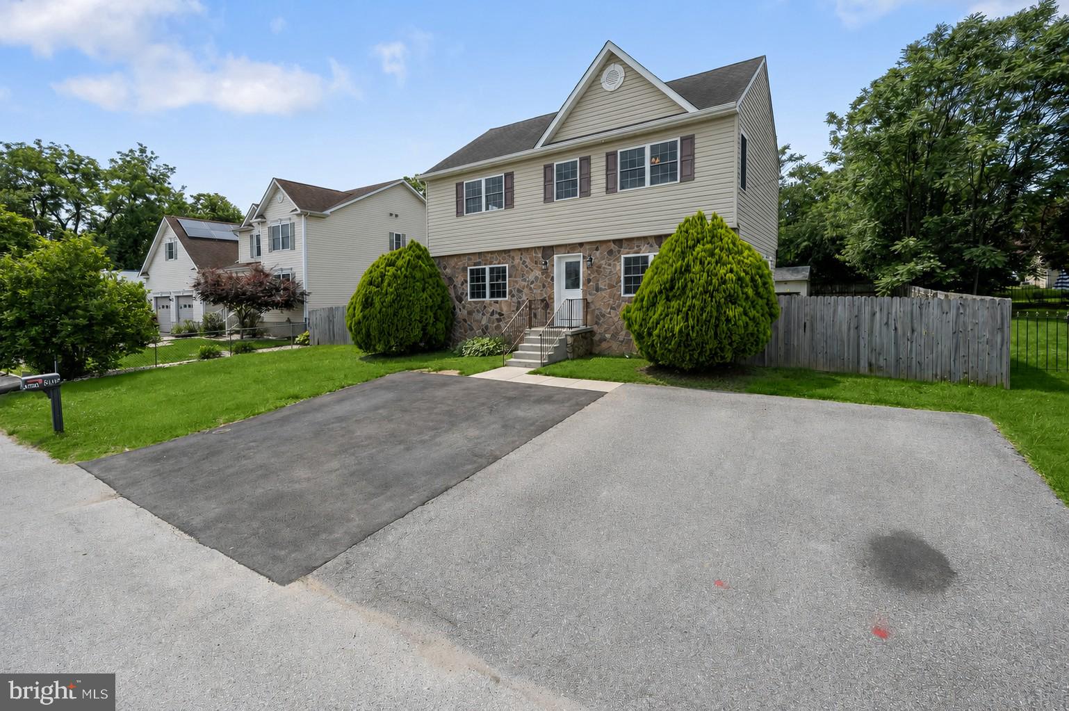 GRAYS PARK - Residential