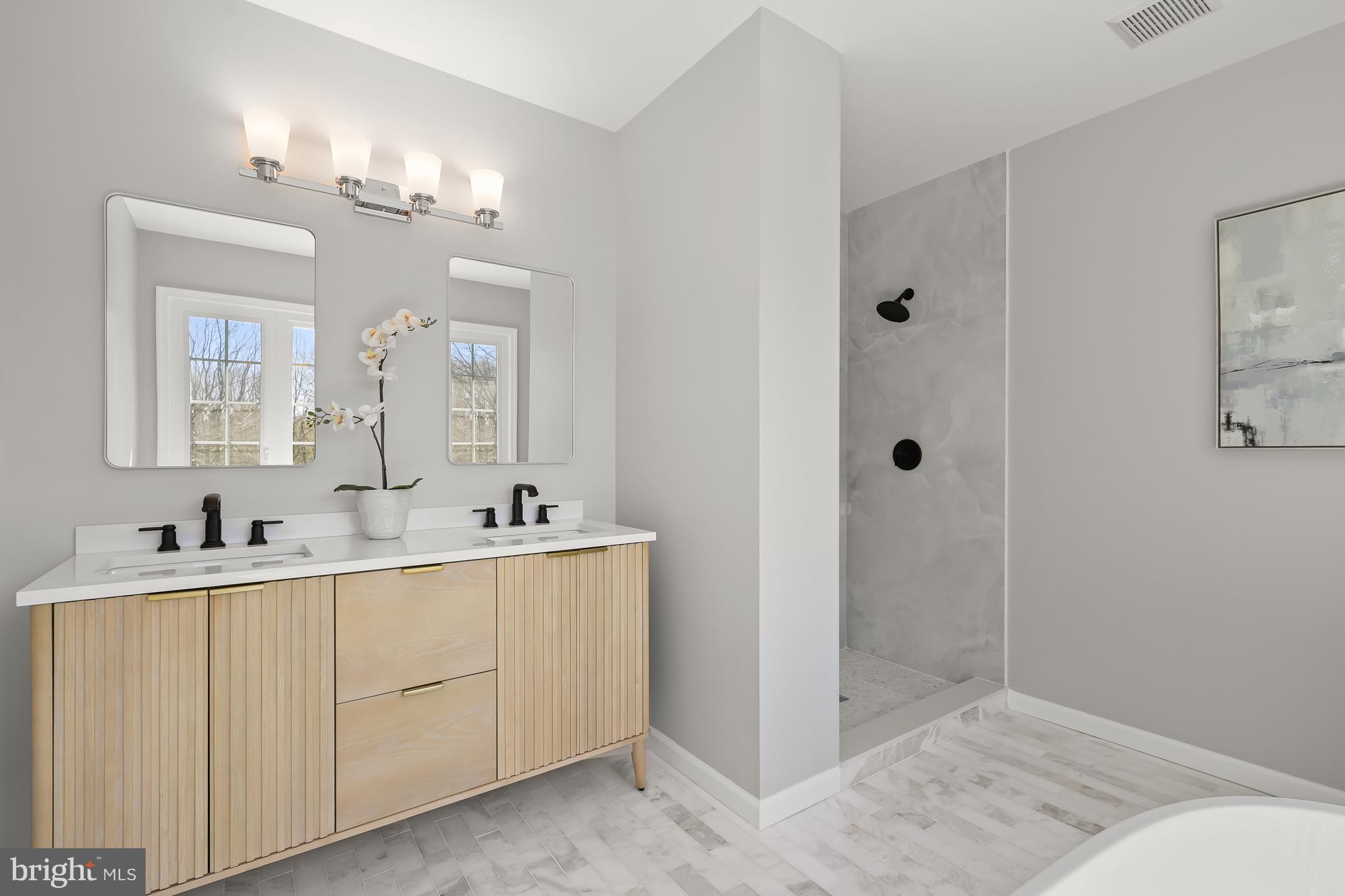 LAYTONSVILLE KNOLLS - Residential