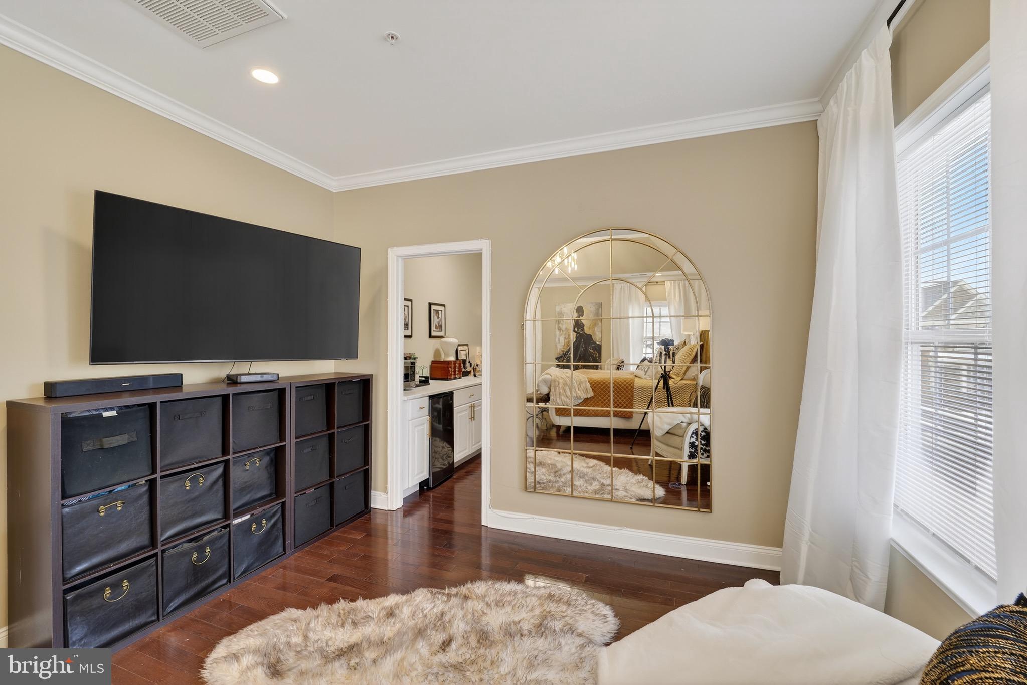 MARLBORO RIDGE HUNT - Residential