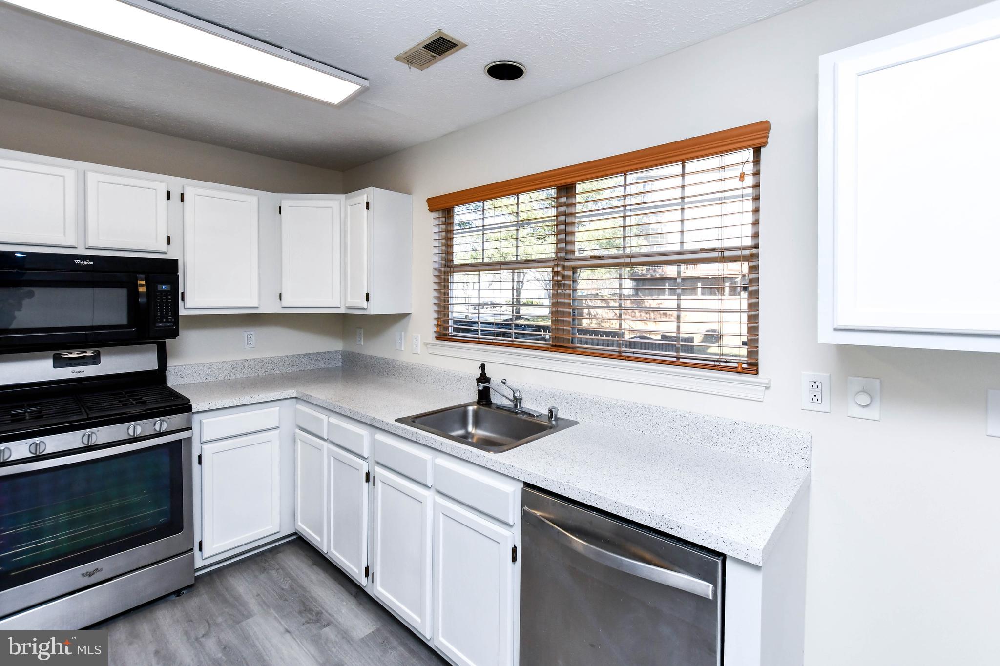 HIGHBRIDGE PLAT 16 - Residential Lease