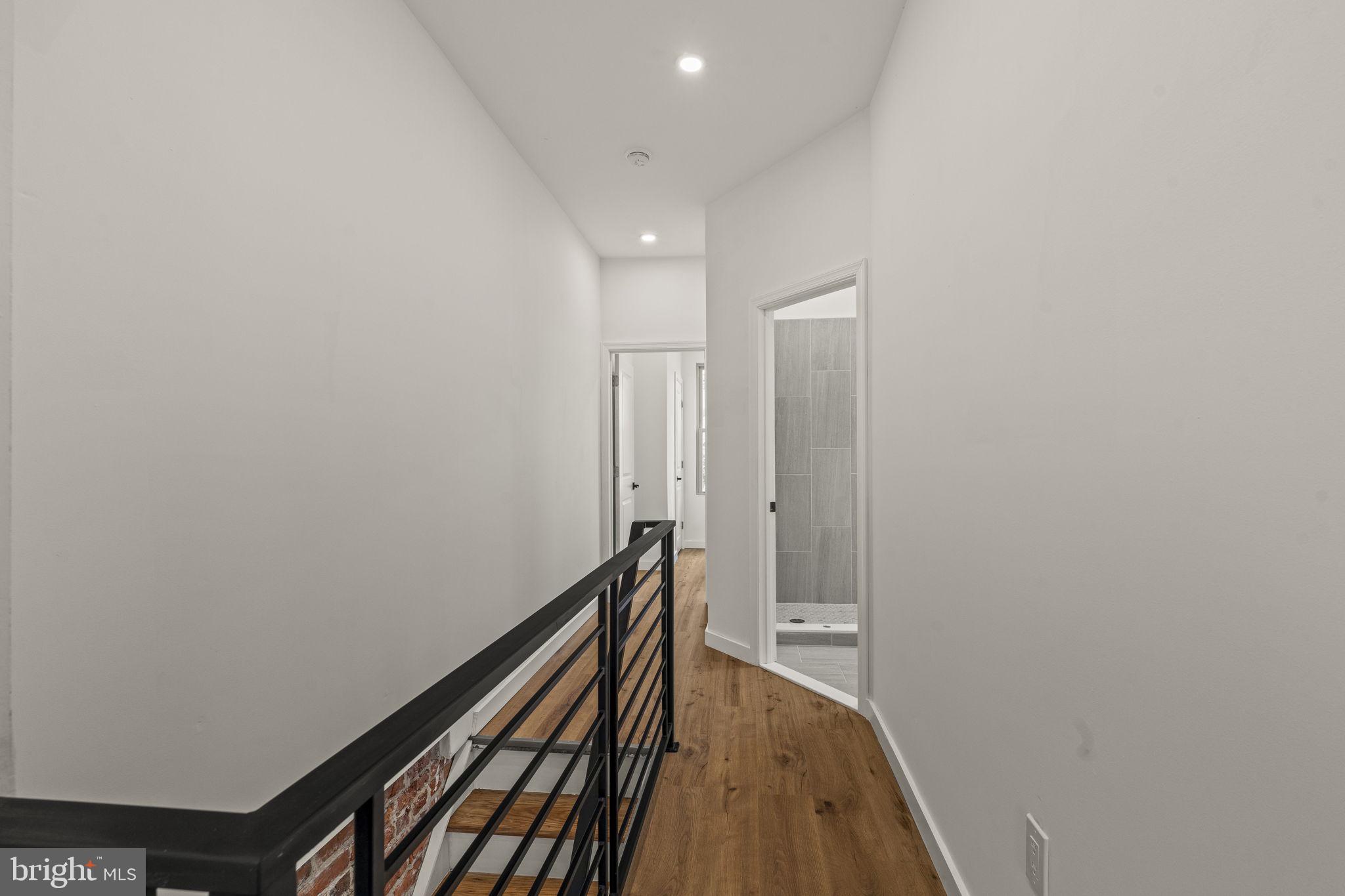 GIRARD ESTATES - Residential