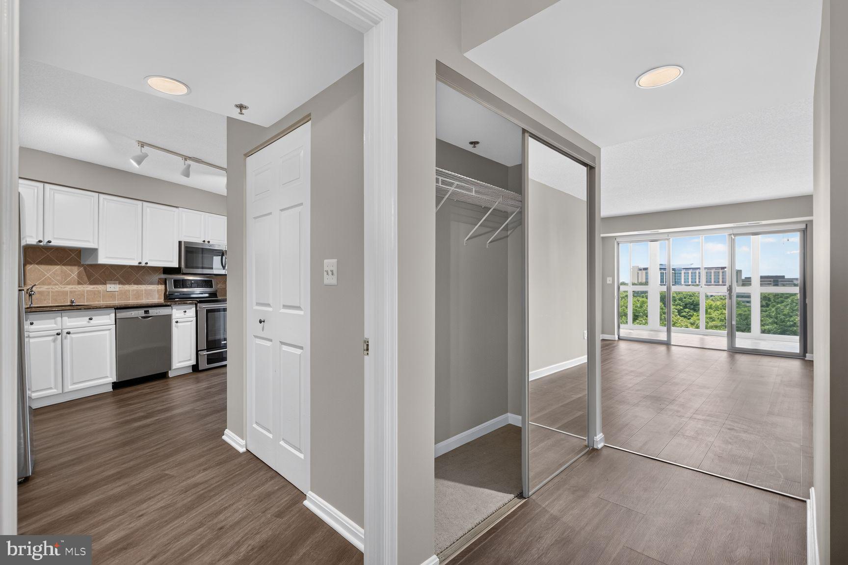 RIVERBEND LEISURE WORLD - Residential