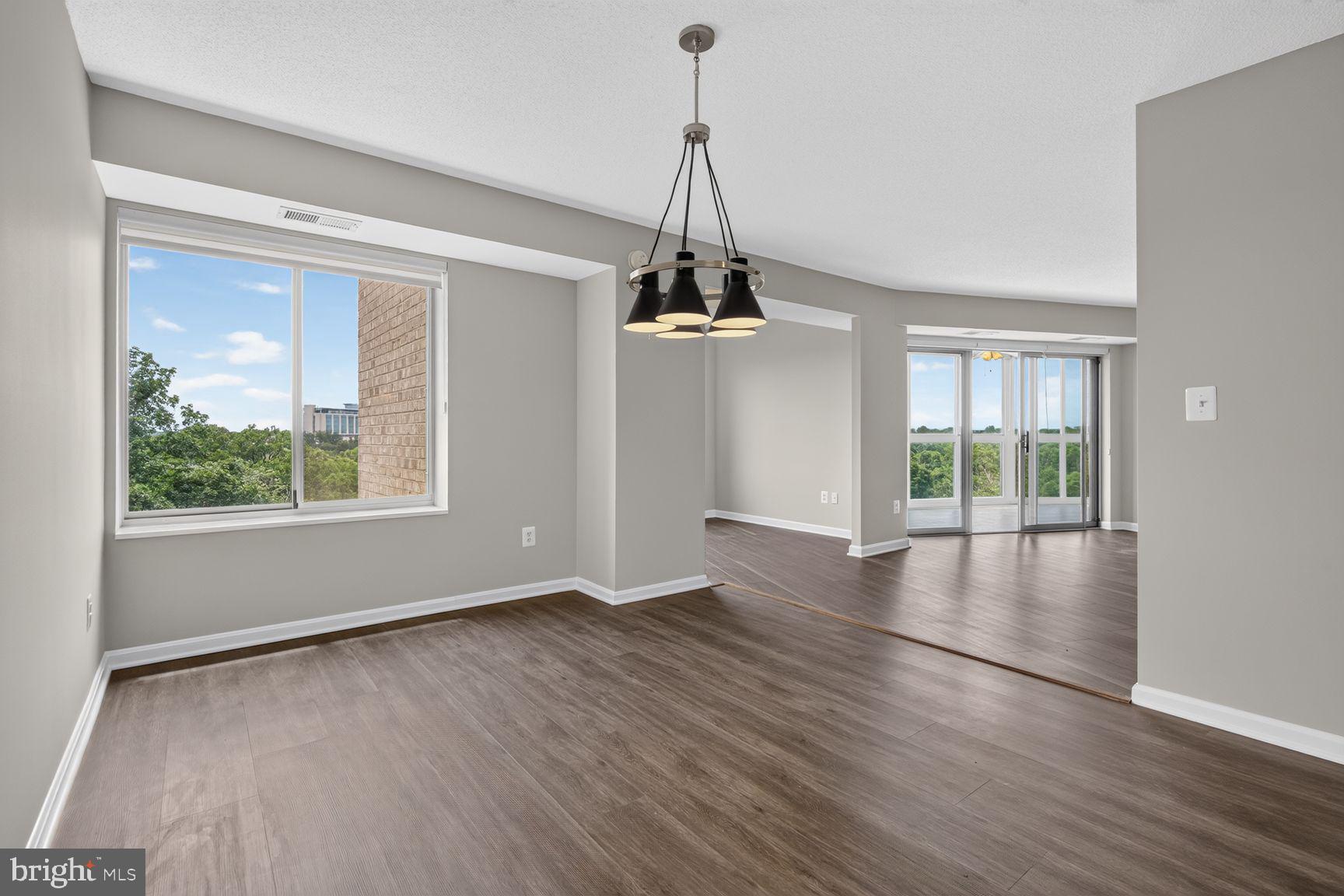 RIVERBEND LEISURE WORLD - Residential