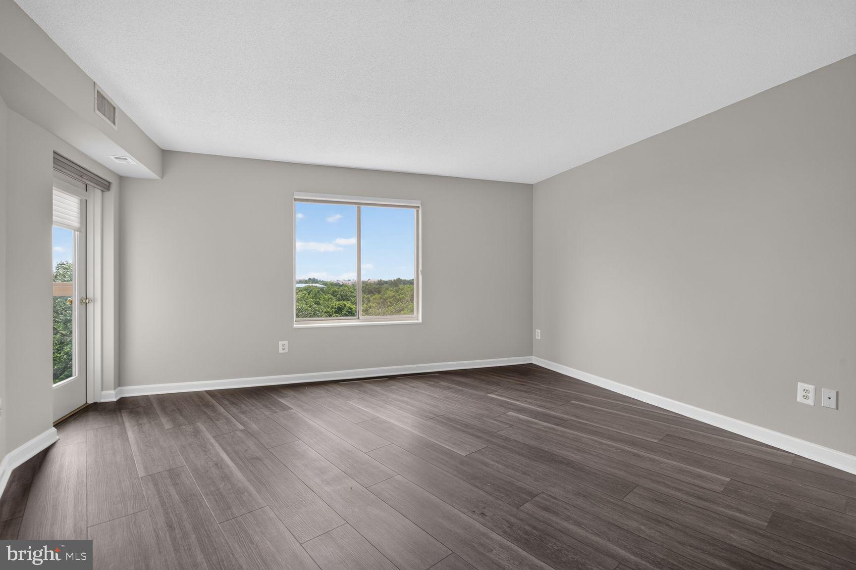 RIVERBEND LEISURE WORLD - Residential