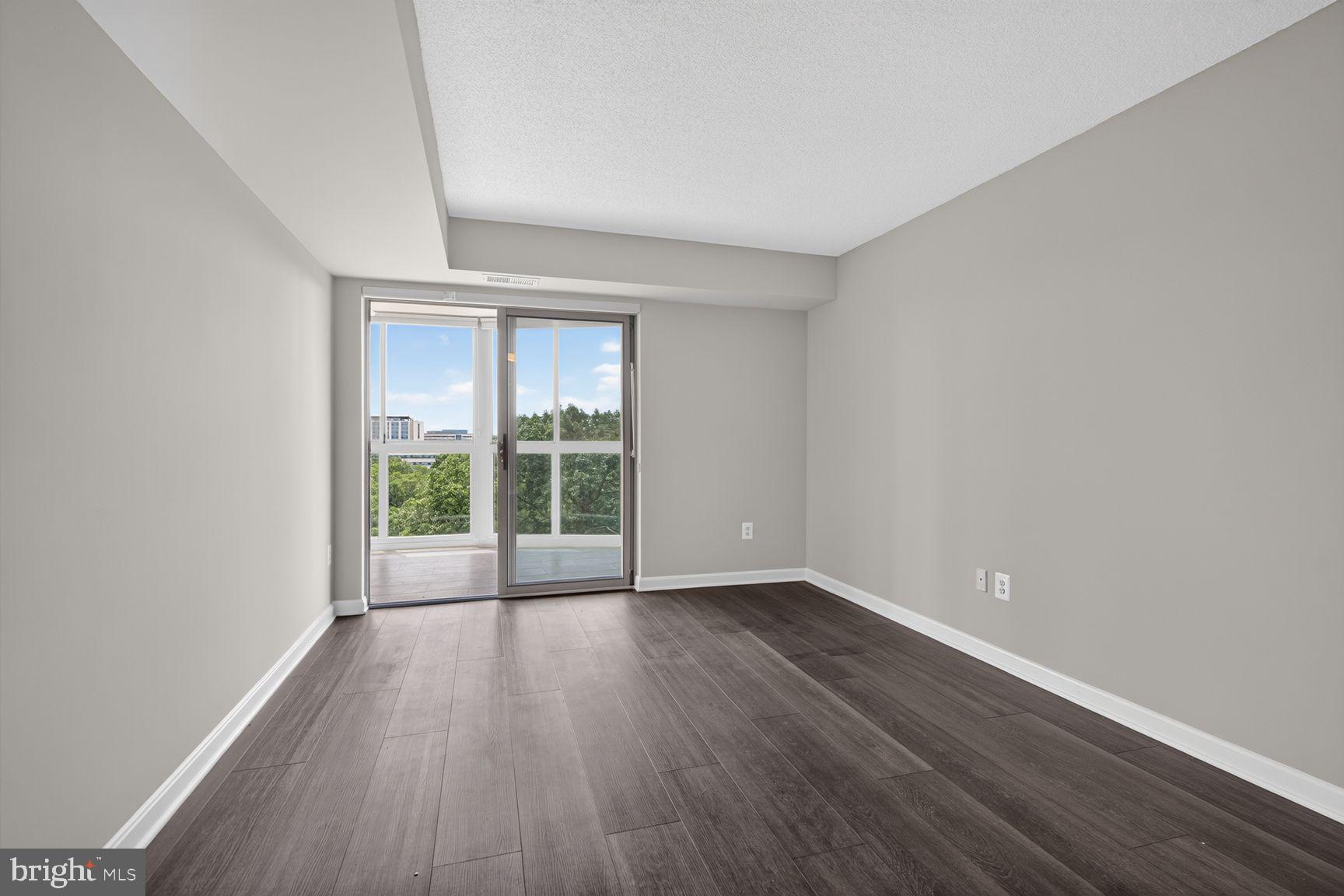 RIVERBEND LEISURE WORLD - Residential