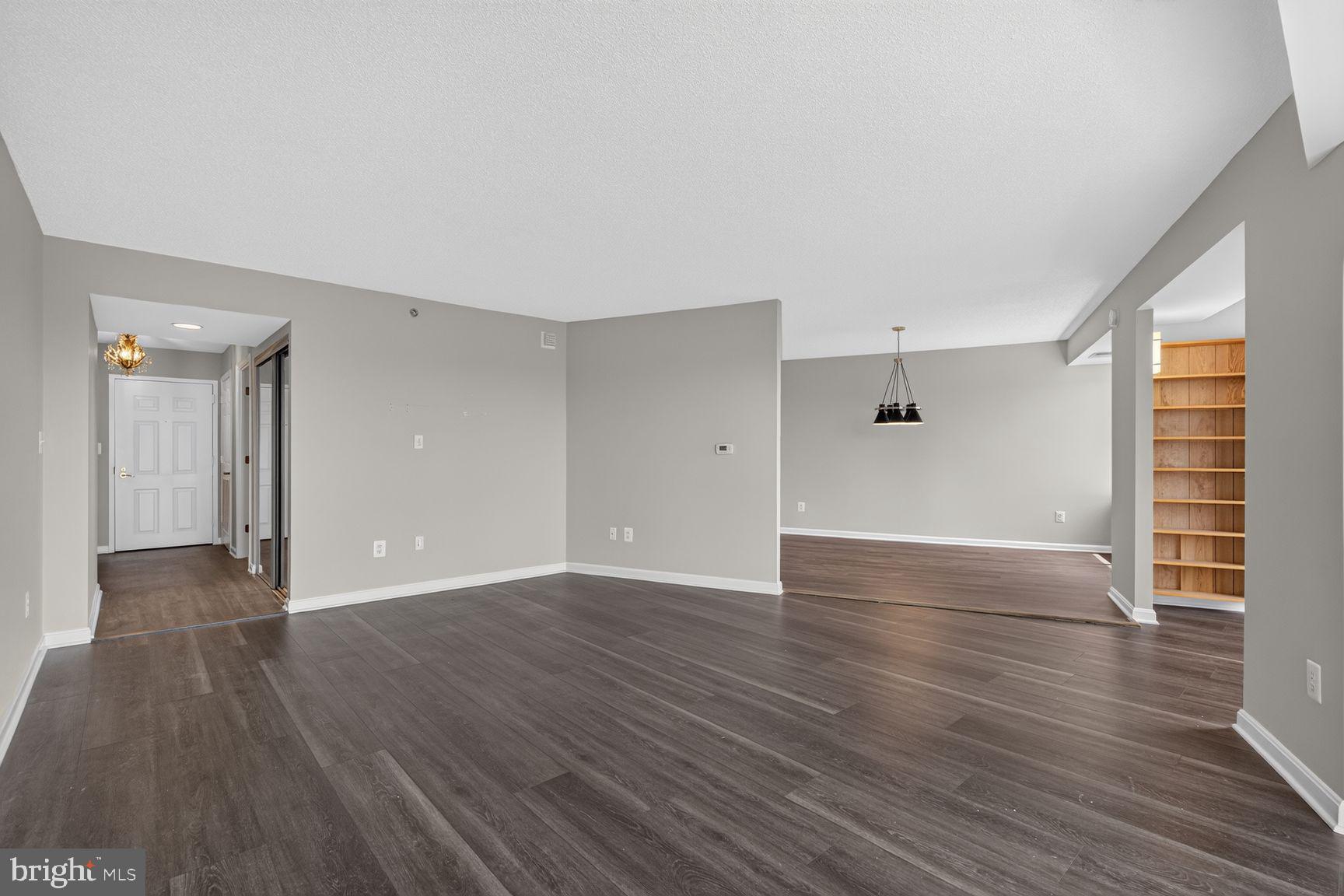 RIVERBEND LEISURE WORLD - Residential