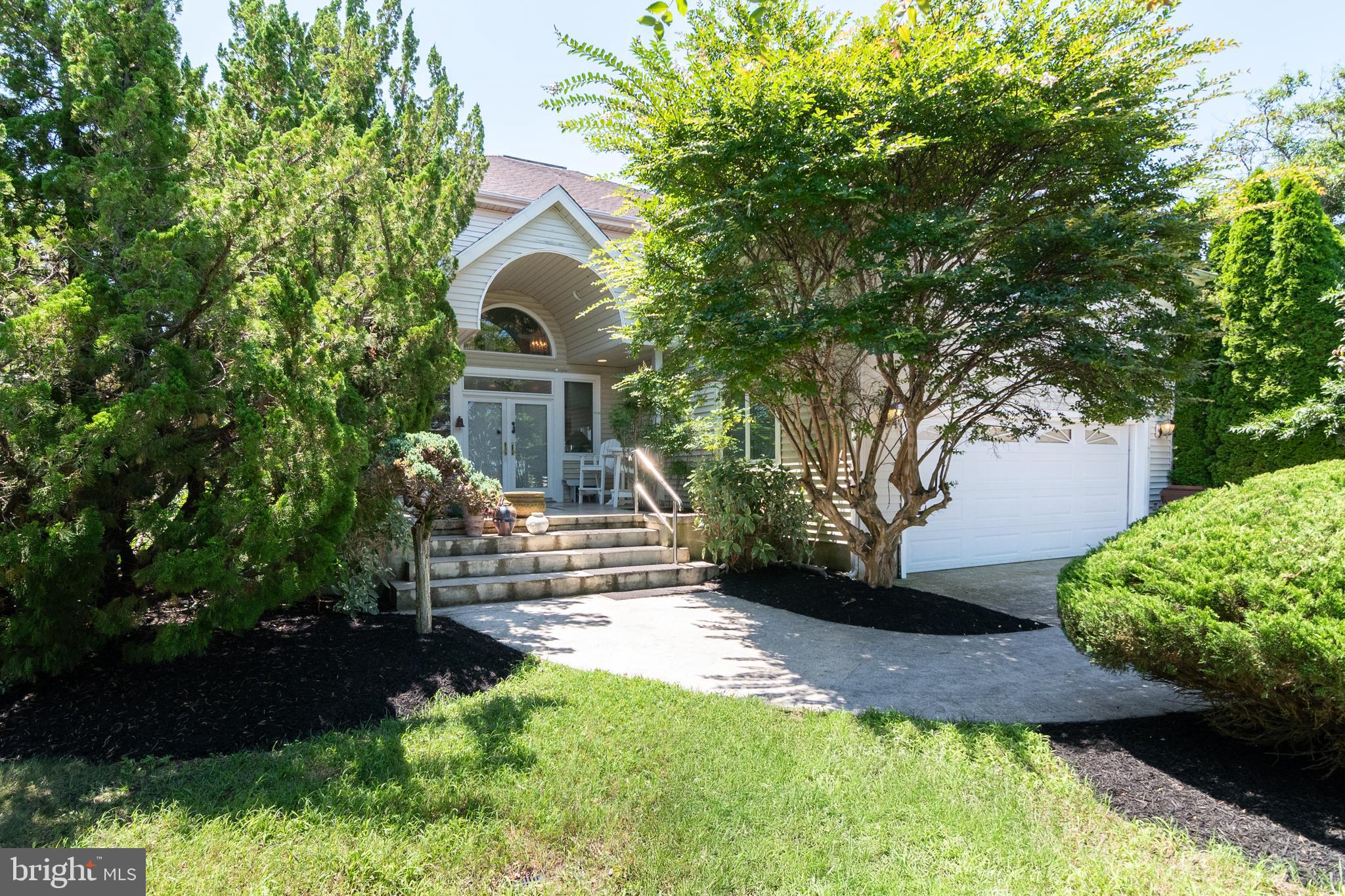 NANTUCKET POINT - Residential