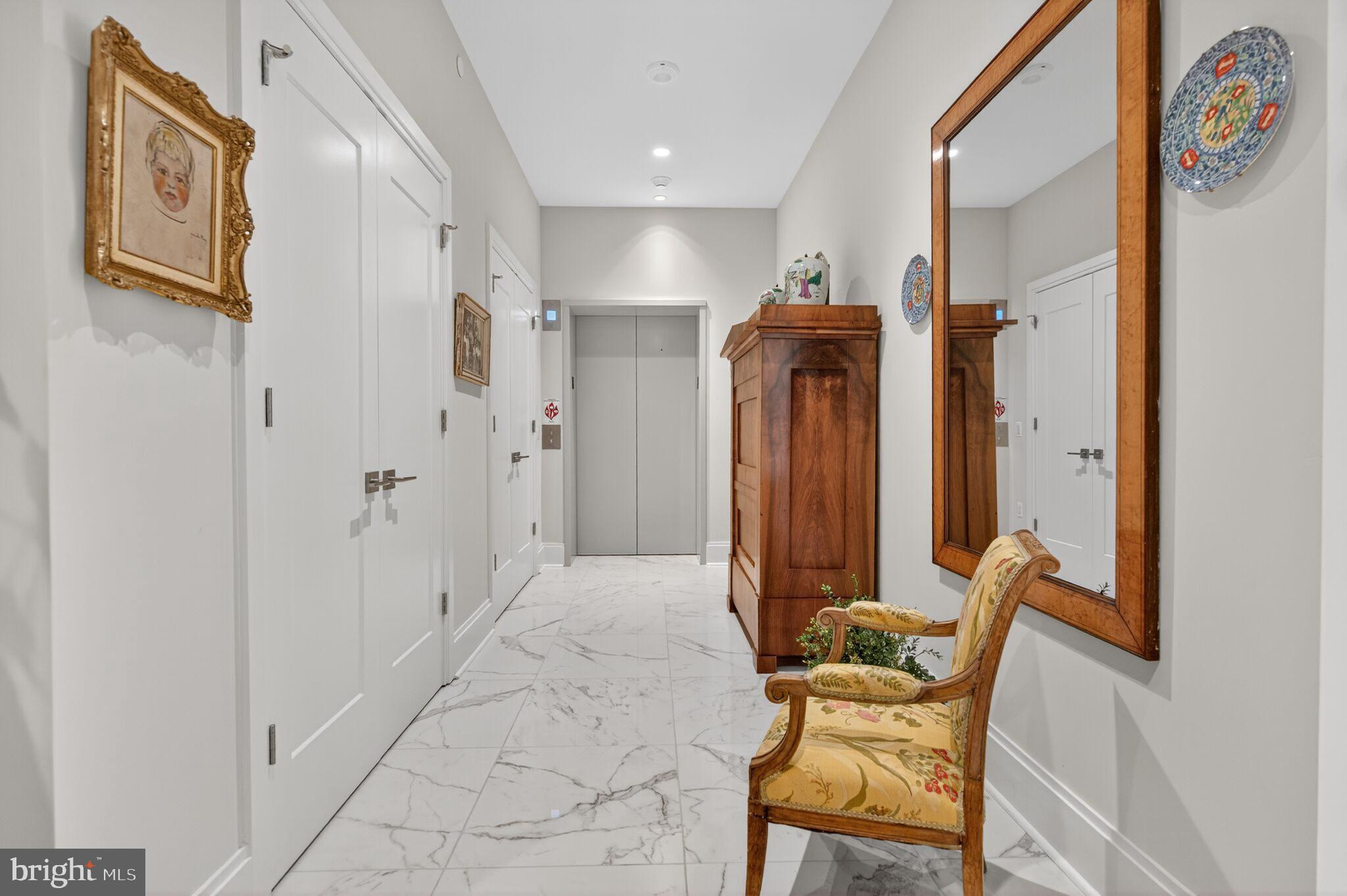 TYSONS CORNER - Residential