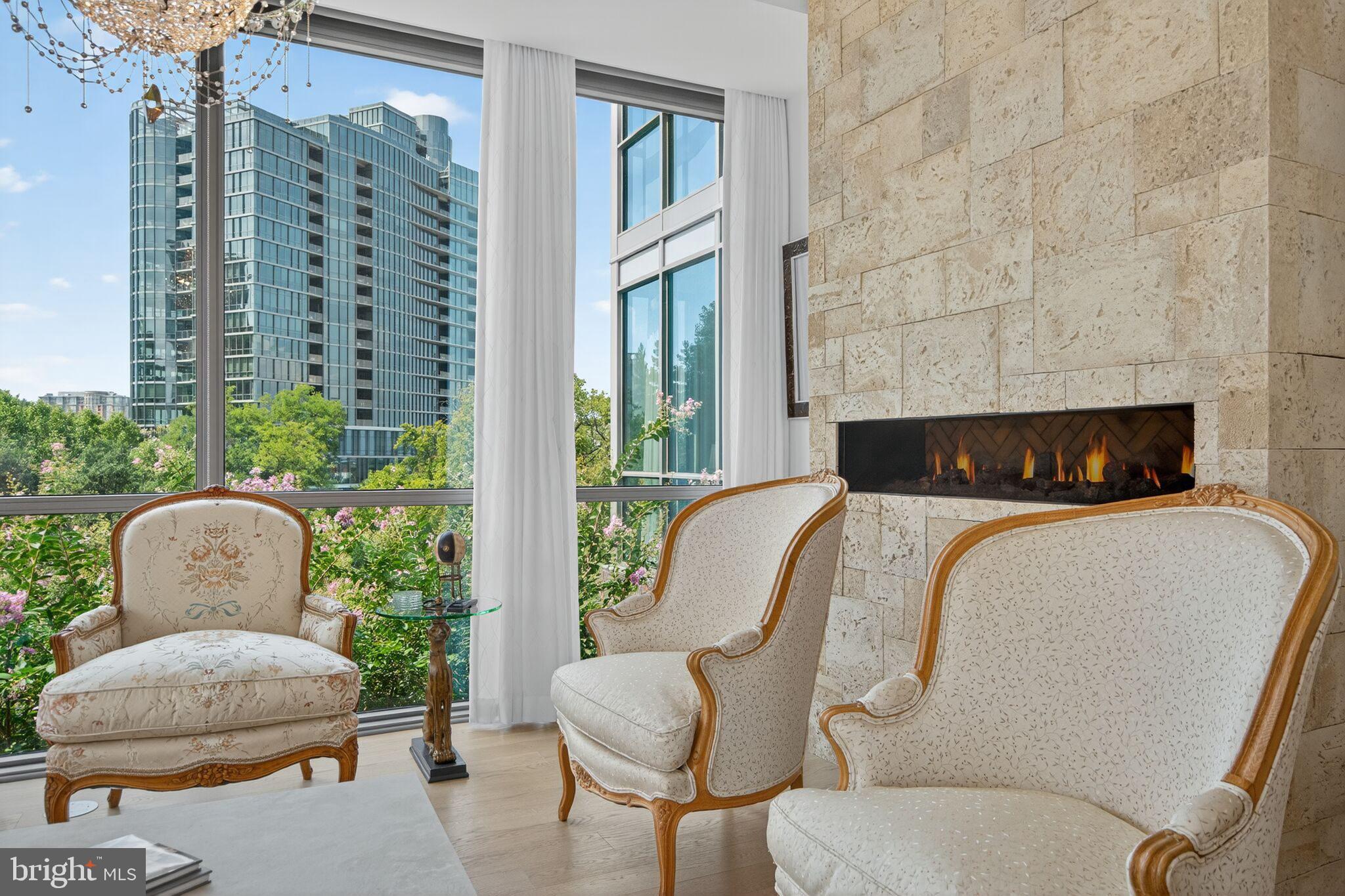 TYSONS CORNER - Residential
