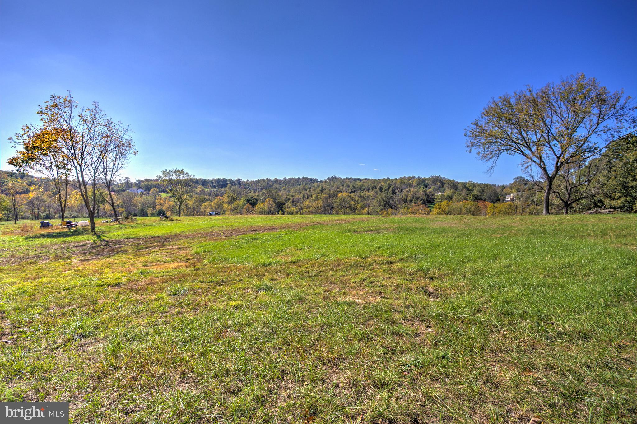 BEACON HILL - Land