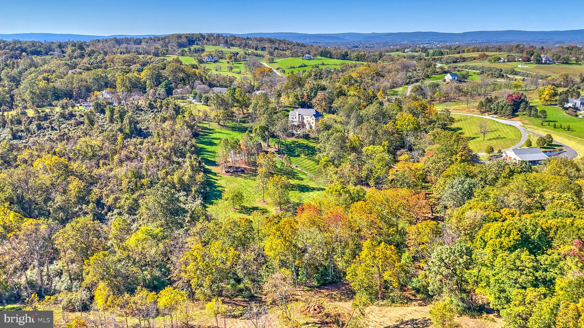 BEACON HILL - Land