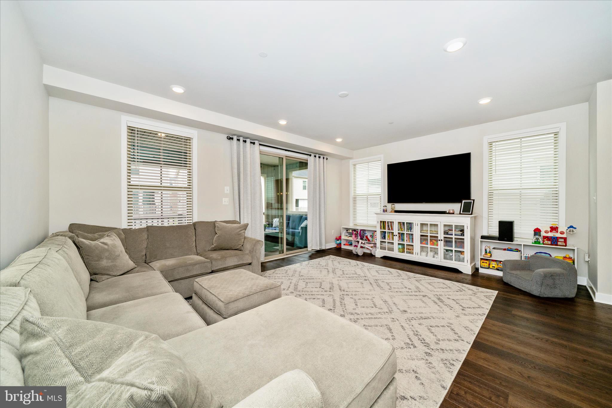 LANDSDALE - Residential