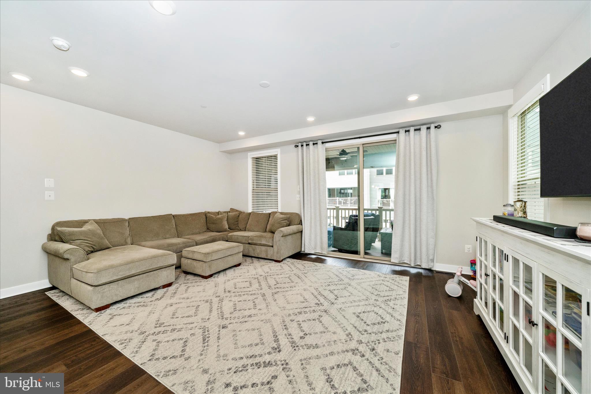 LANDSDALE - Residential