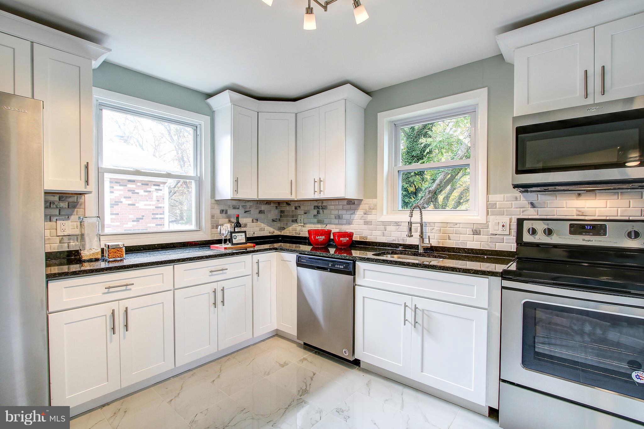 SANSBURY PARK- 1ST ADDN - Residential