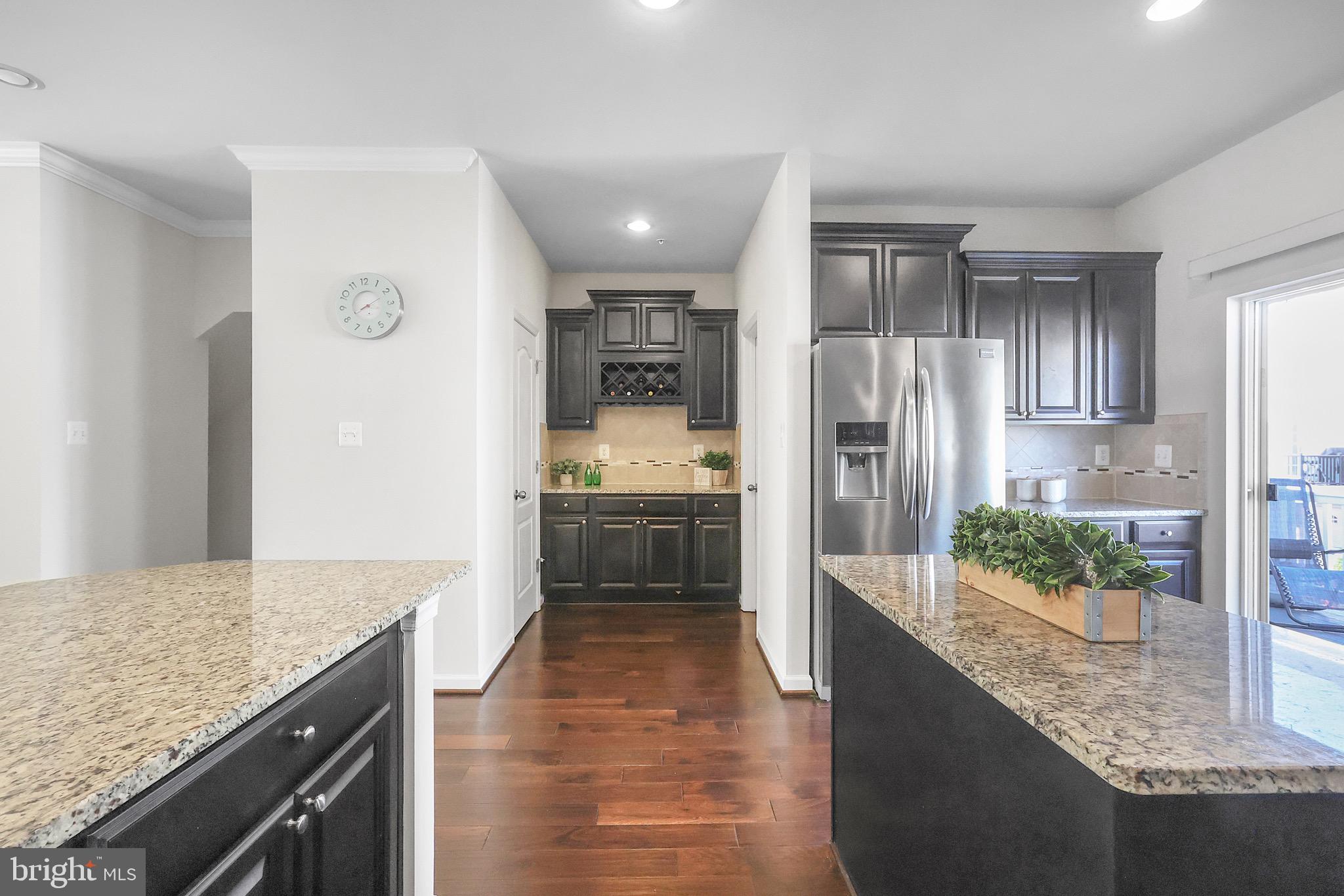 OXFORD SQUARE - Residential