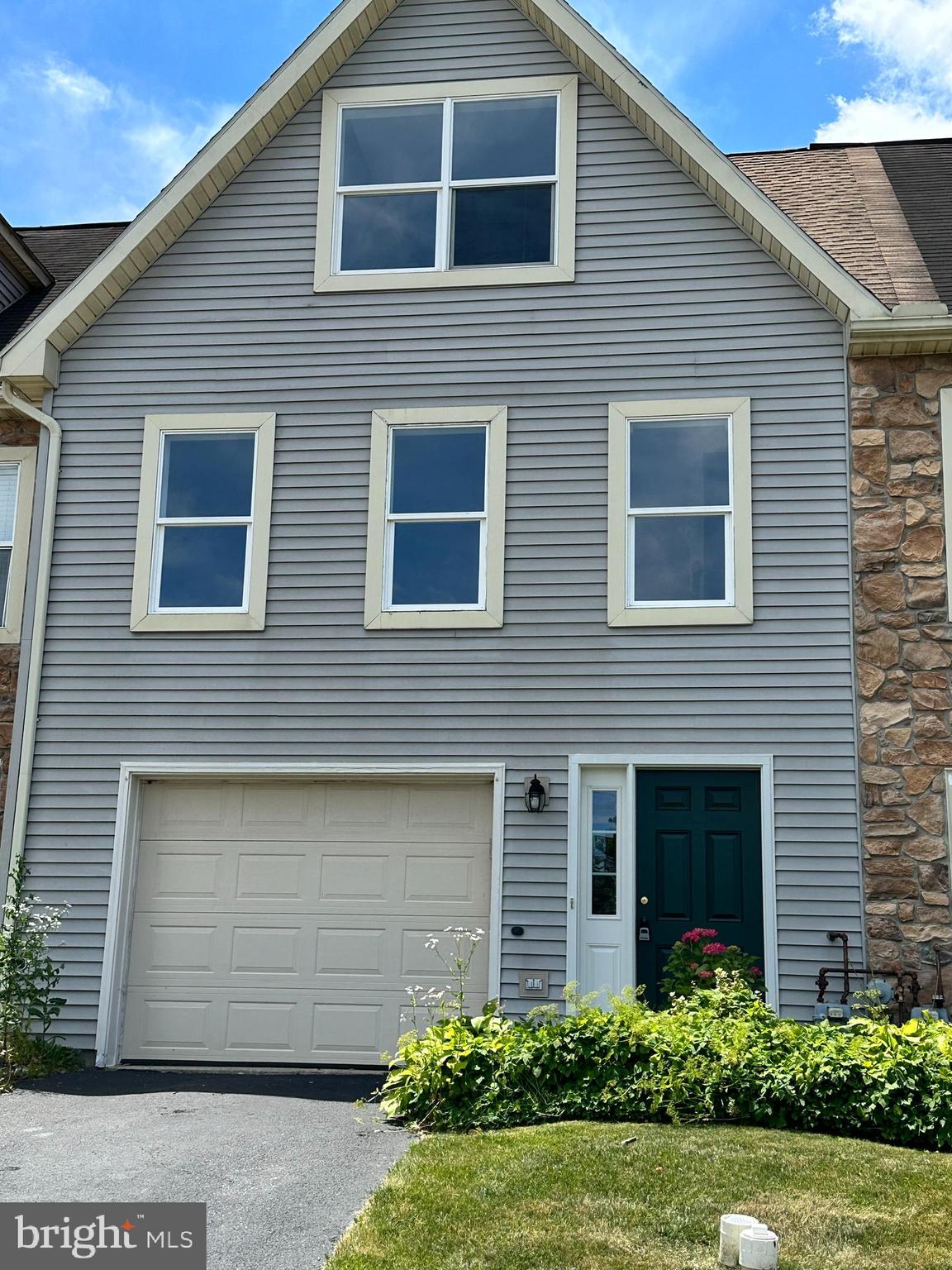 OAK RIDGE COMMONS - Residential