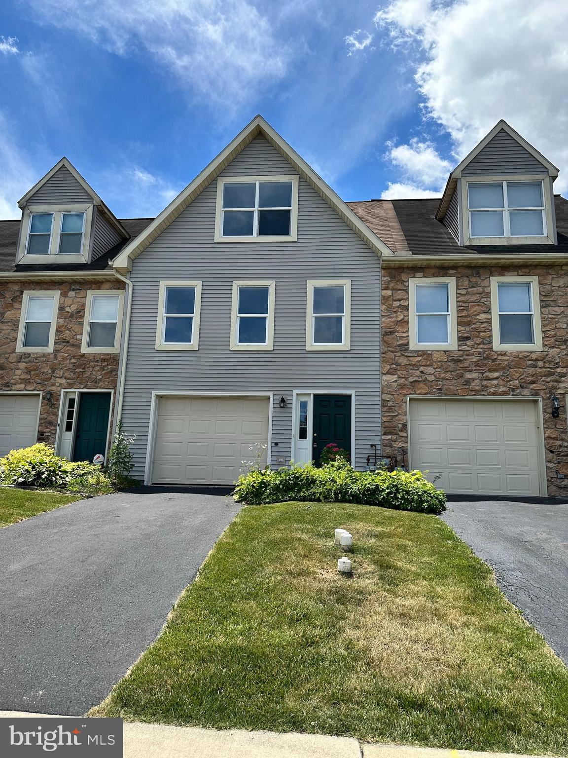 OAK RIDGE COMMONS - Residential