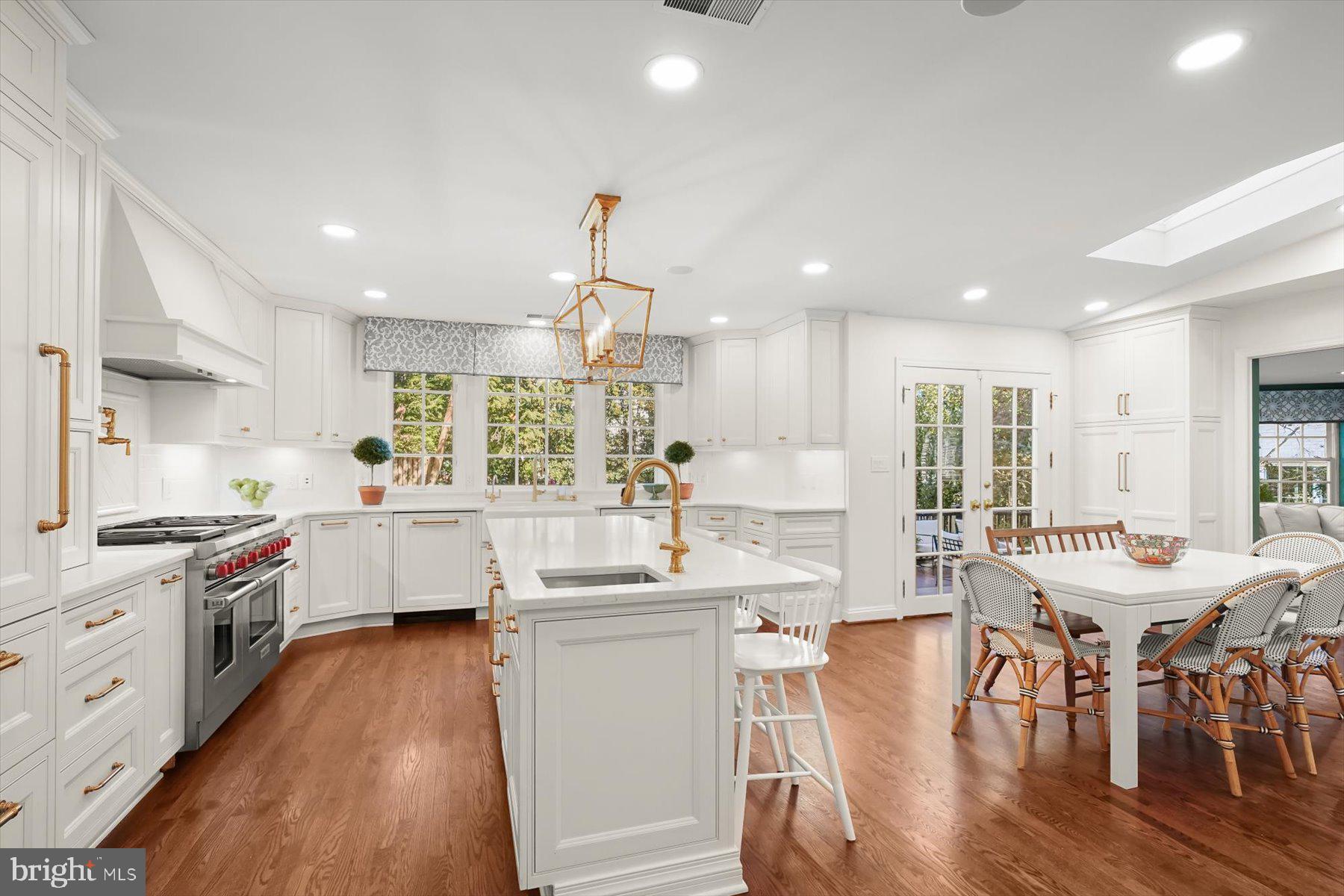 SPRING VALLEY - Residential