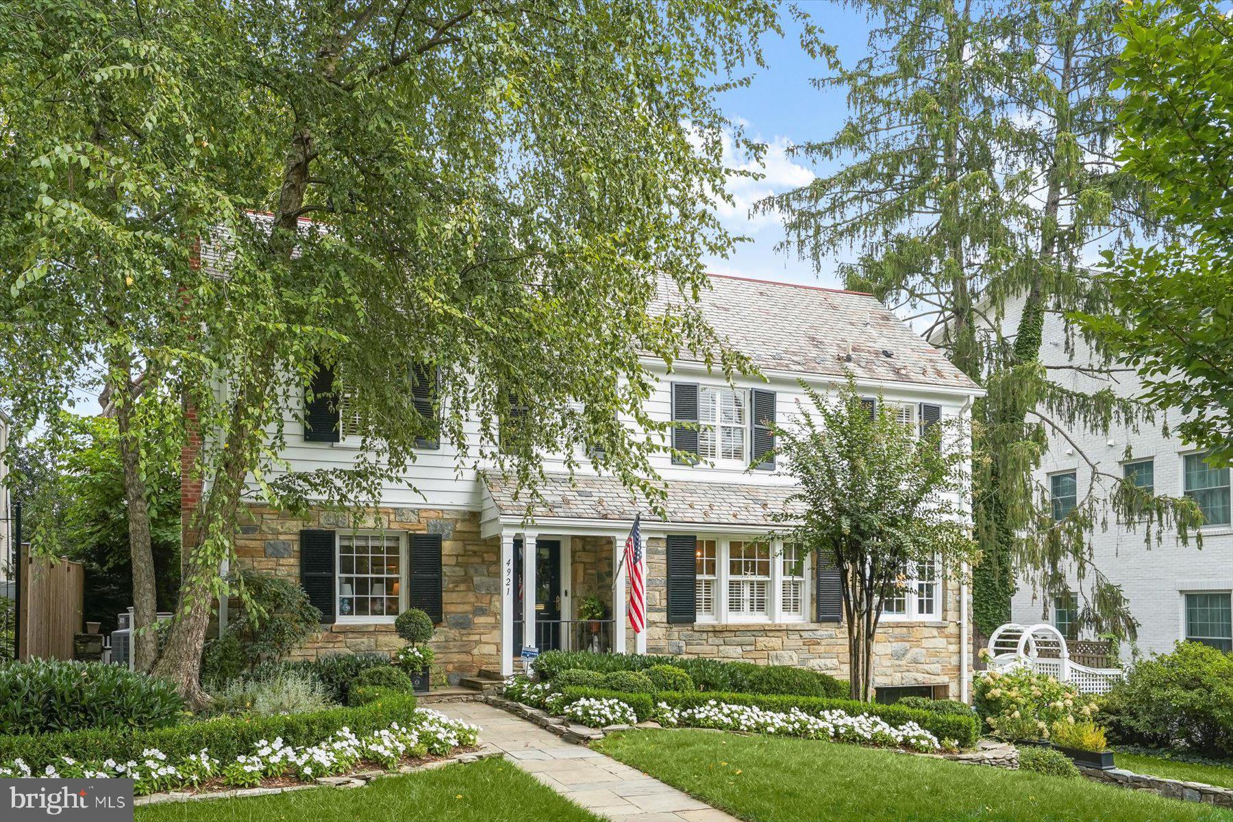 SPRING VALLEY - Residential