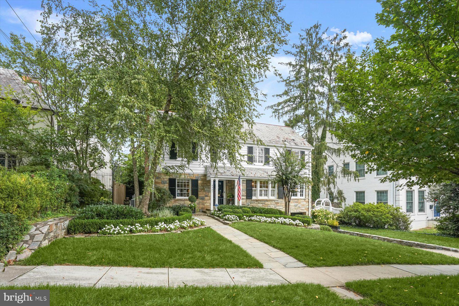 SPRING VALLEY - Residential