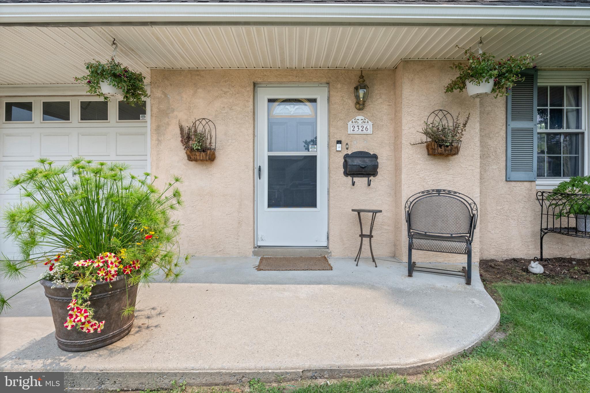 LAFAYETTE HILL - Residential