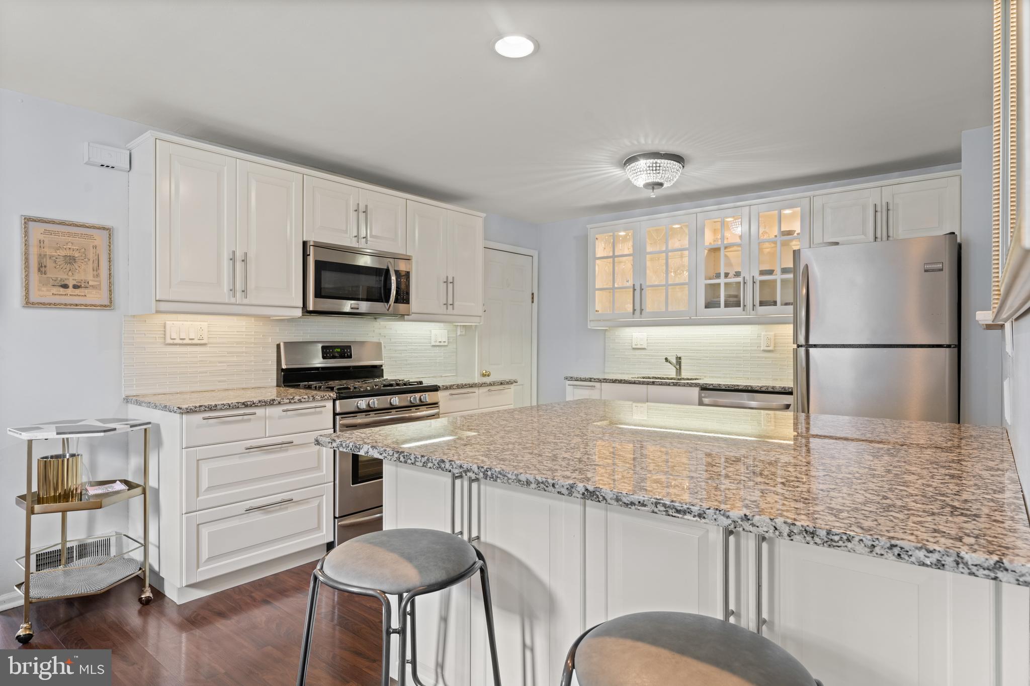LAFAYETTE HILL - Residential
